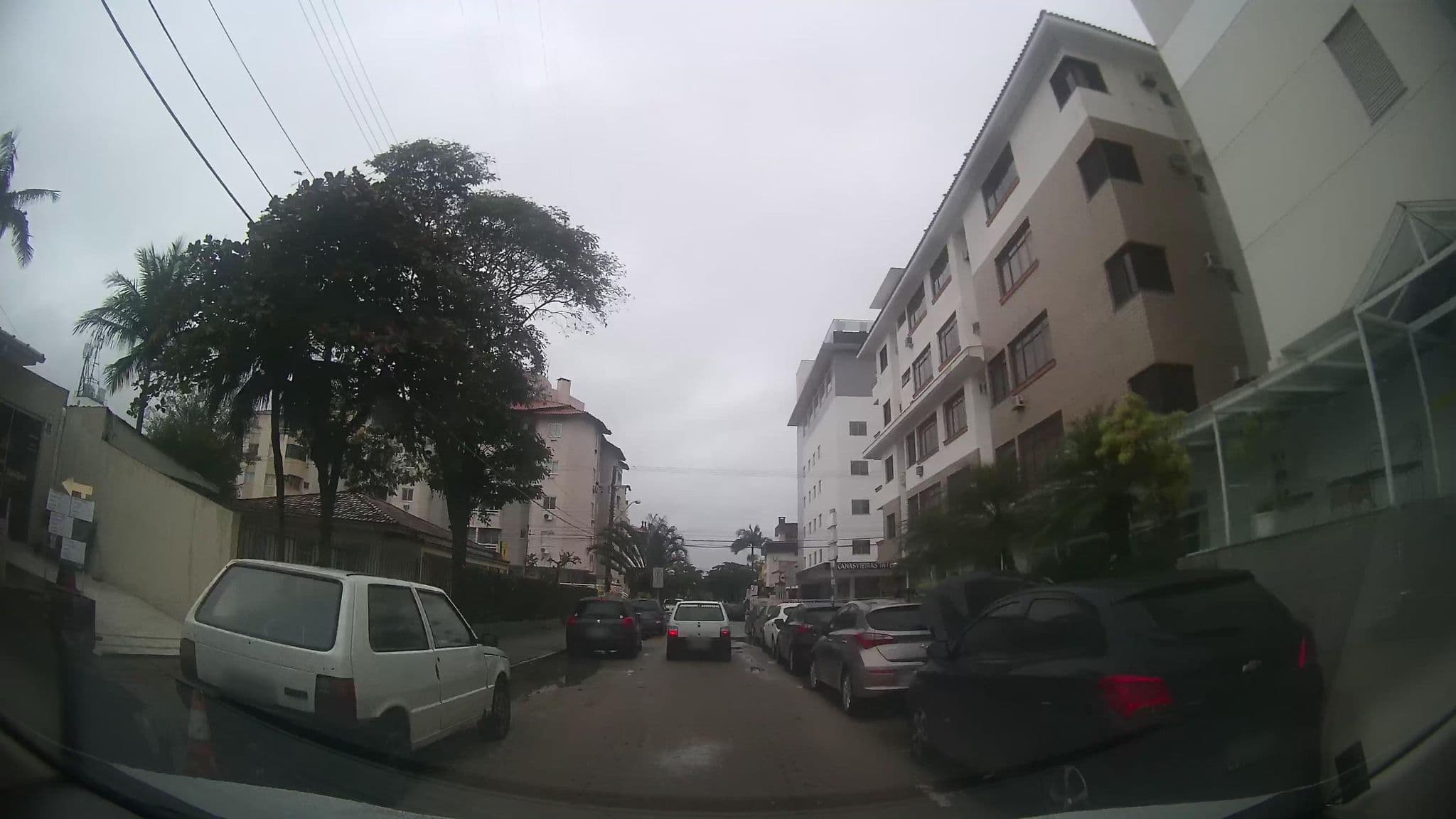 Street view near Victoria Palace Hotel, Governador Celso Ramos — © marciosampaio (CC BY-SA · Mapillary)