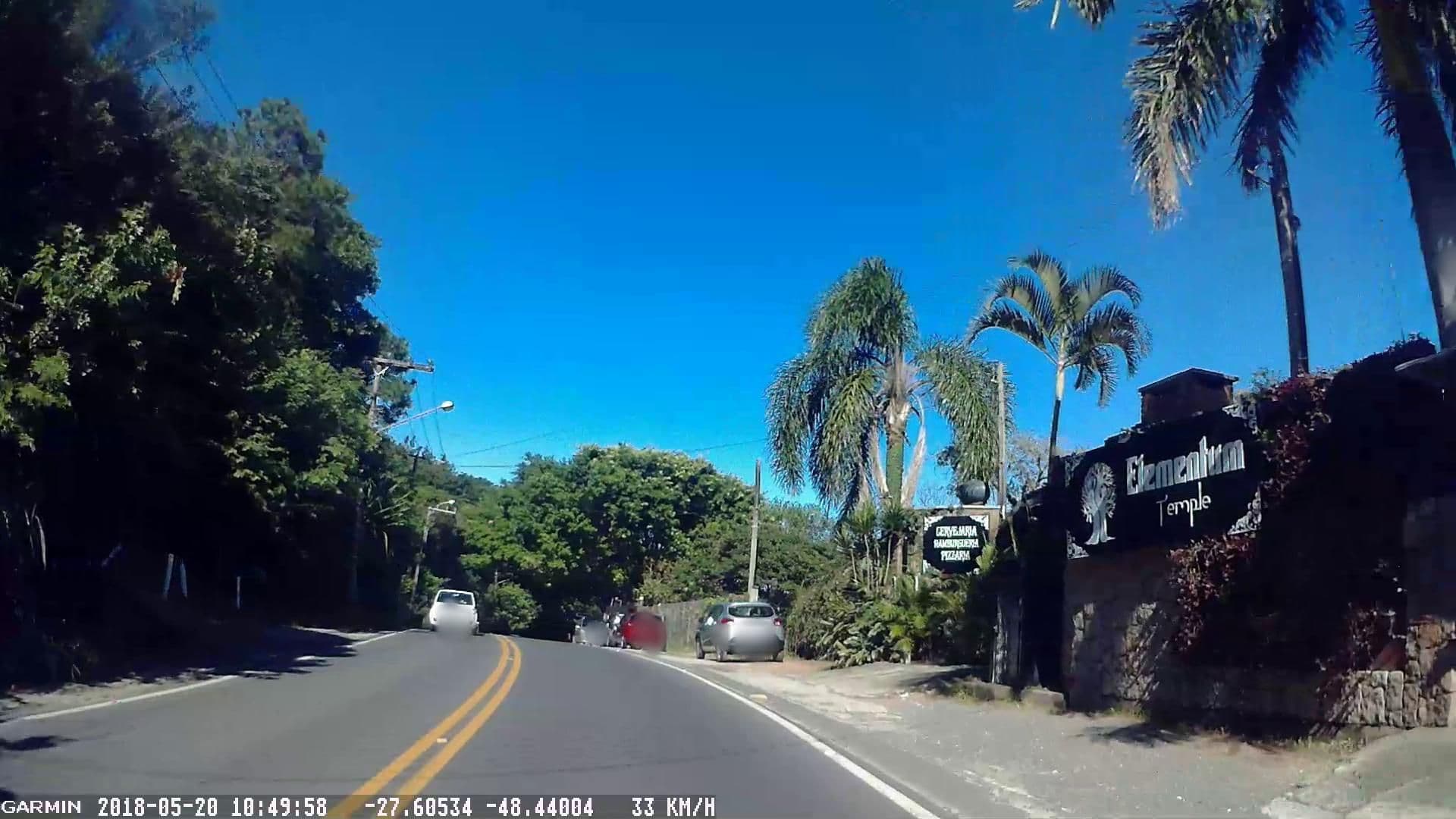 Street view near Backpackers Sunset, Lagoa — © tomio (CC BY-SA · Mapillary)