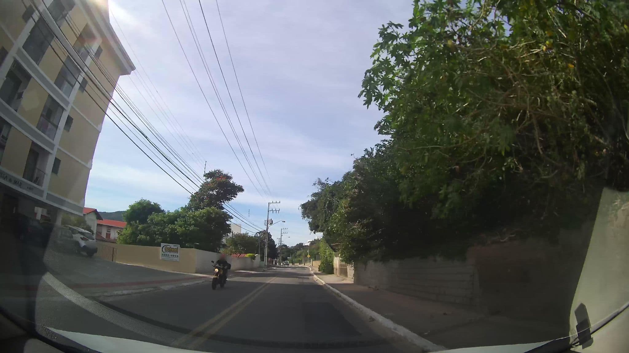 Street view near Pousada Porto de Liz, Itacorubi — © marciosampaio (CC BY-SA · Mapillary)