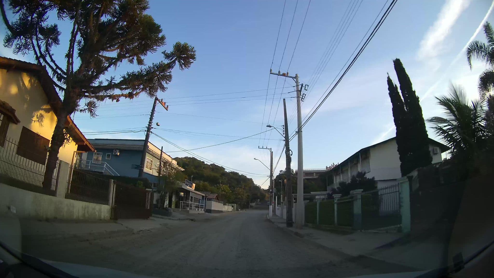 Street view near Pousada do Elemar, Itacorubi — © marciosampaio (CC BY-SA · Mapillary)