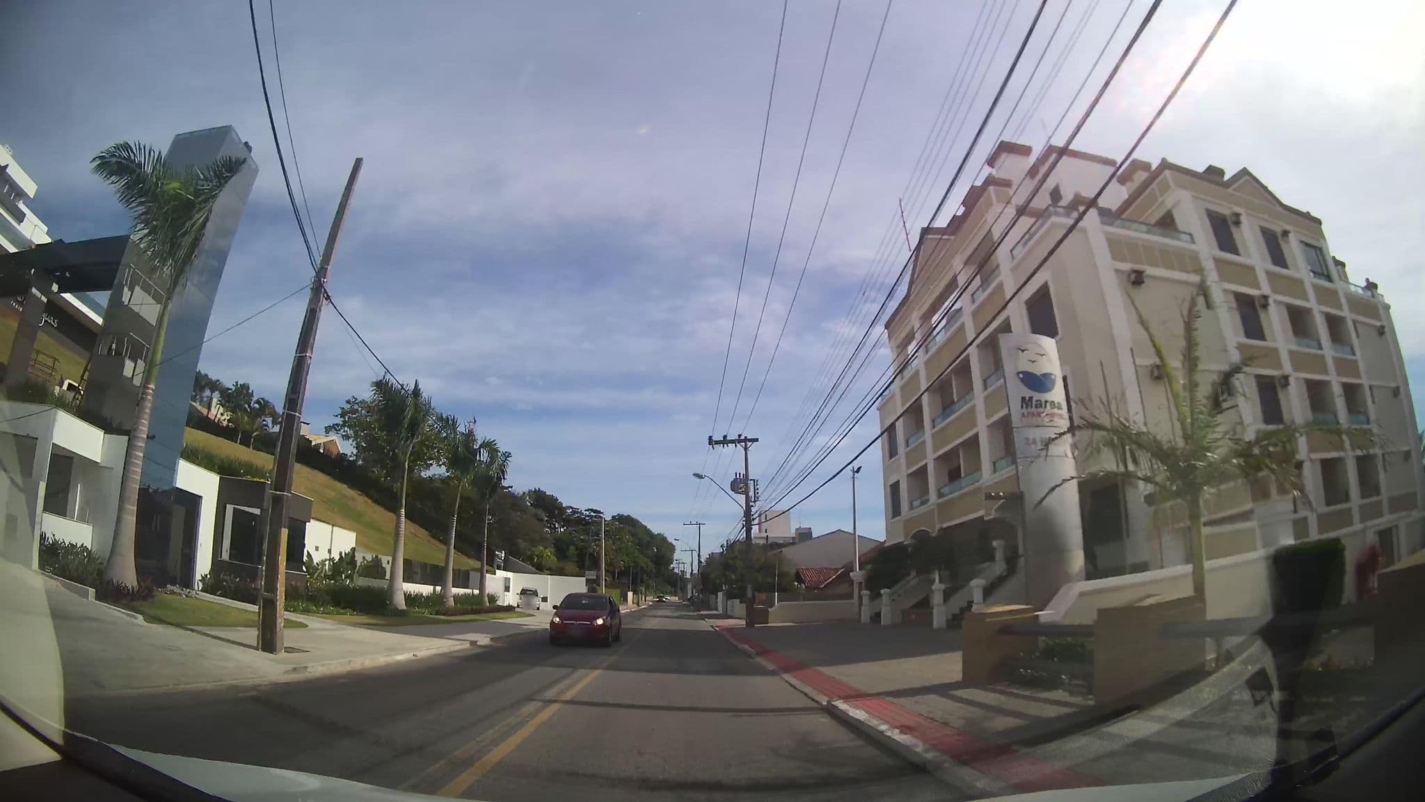 Street view near Marea apart hotel, Itacorubi — © marciosampaio (CC BY-SA · Mapillary)