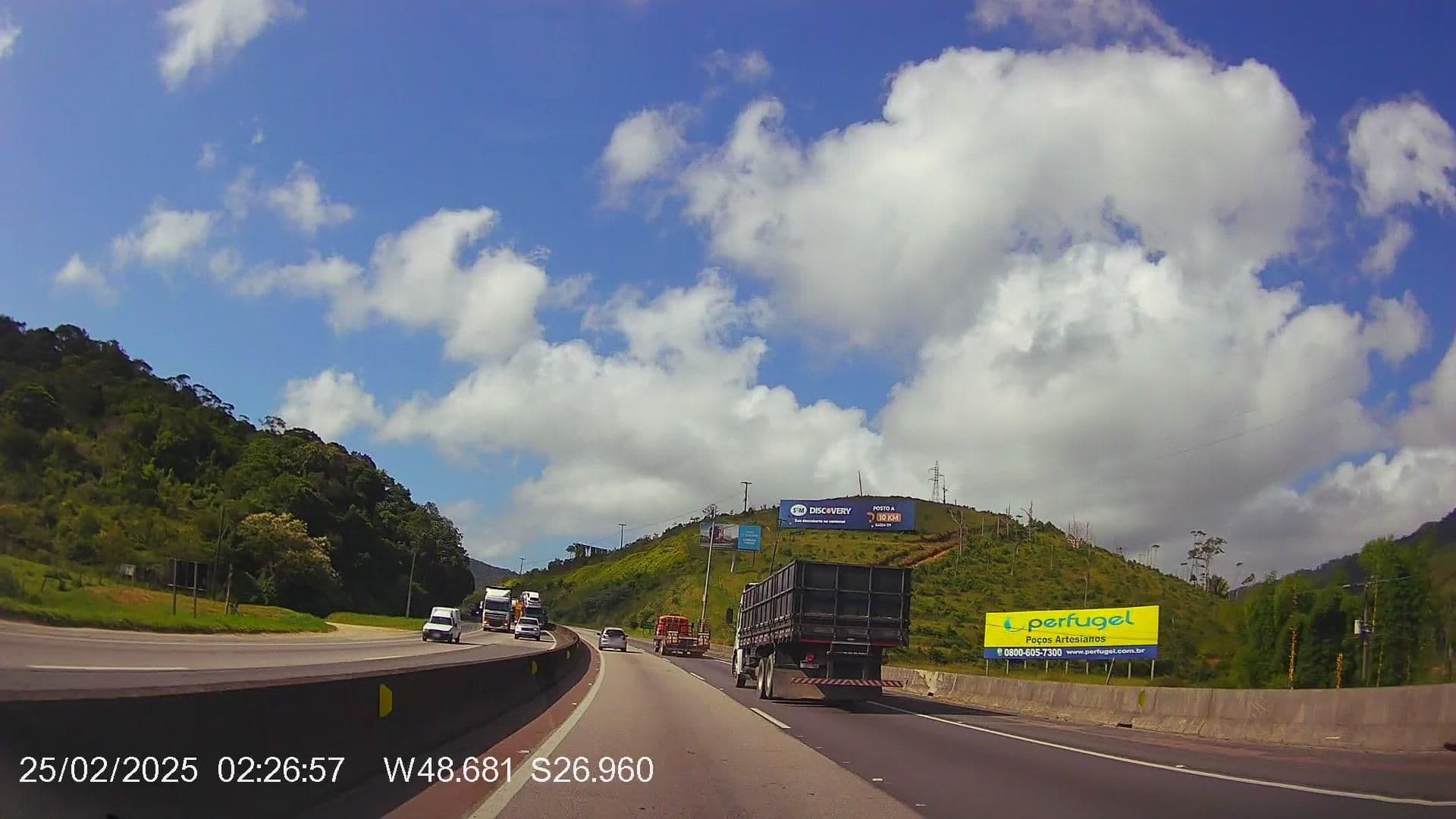 Street view near Casa de Passagem do Migrante, Balneário Camboriú — © tomio (CC BY-SA · Mapillary)