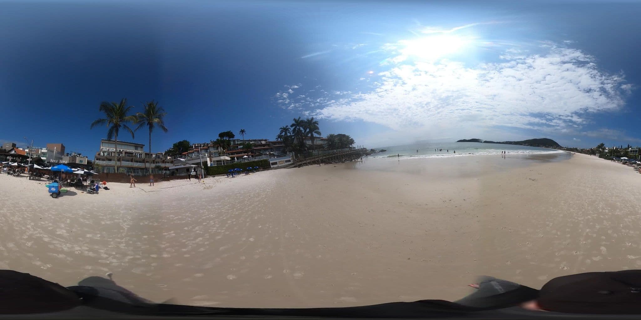 Street view near Castellammare Flat Residence, Bombinhas — © jaderbavaresco (CC BY-SA · Mapillary)
