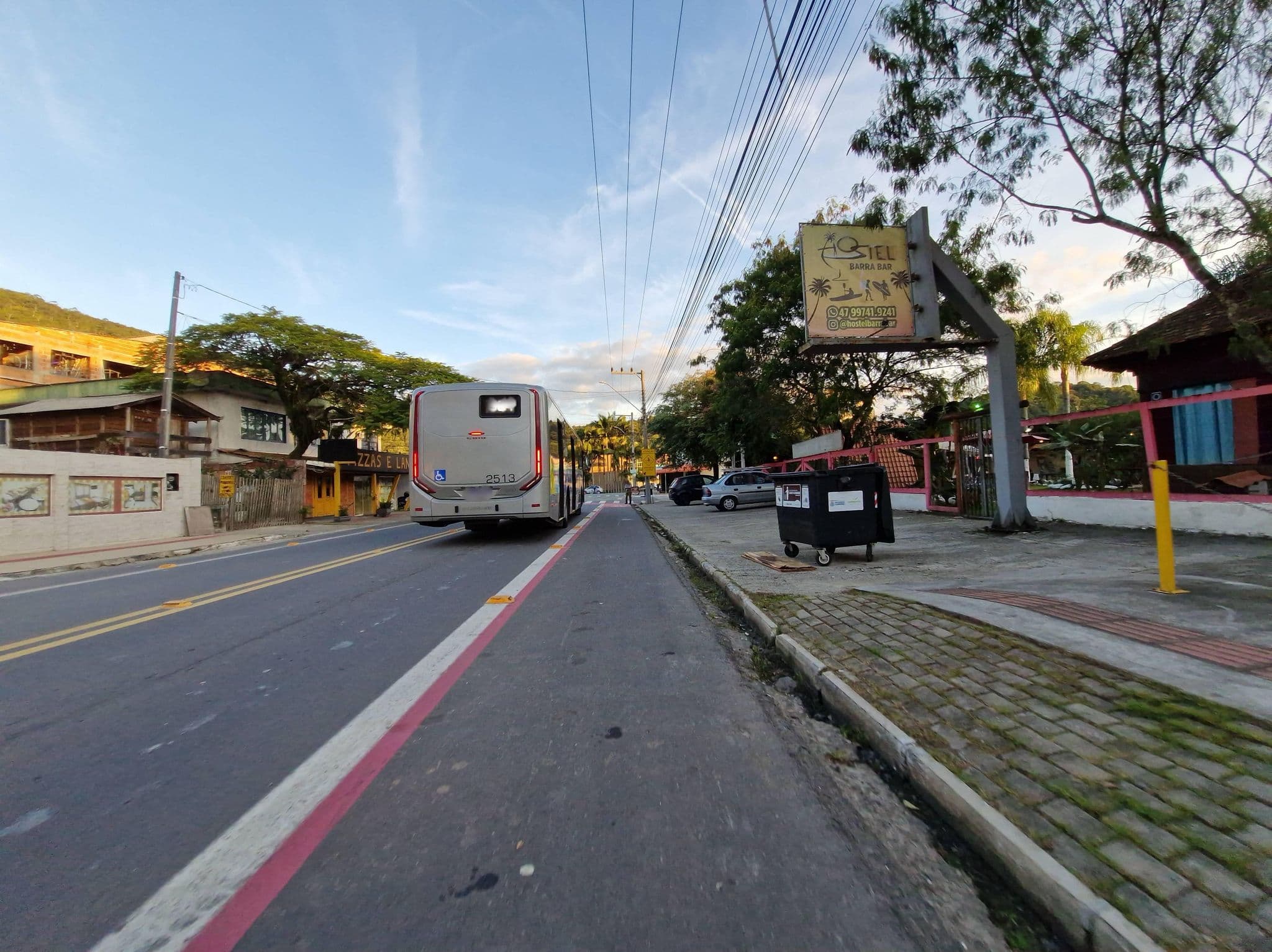 Street view near Hotel Interpraias, Balneário Camboriú — © ags1968 (CC BY-SA · Mapillary)