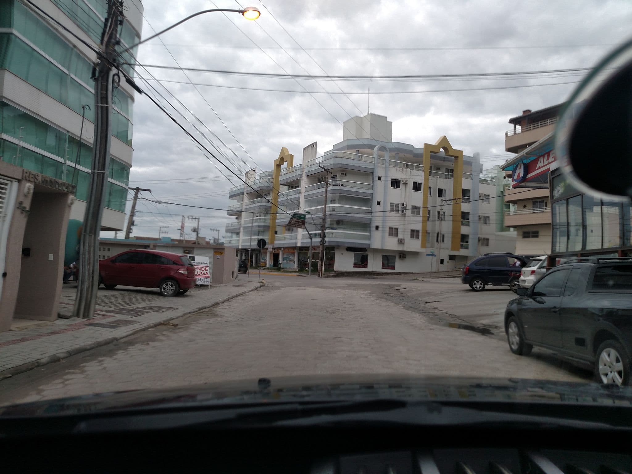 Street view near Pousada Água Marinha, Bombinhas — © adrianojbr (CC BY-SA · Mapillary)