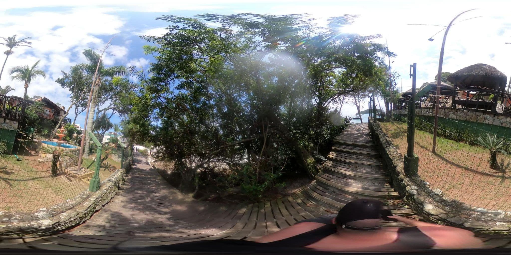 Street view near Res. Borboletas do Mar, Bombinhas — © jaderbavaresco (CC BY-SA · Mapillary)