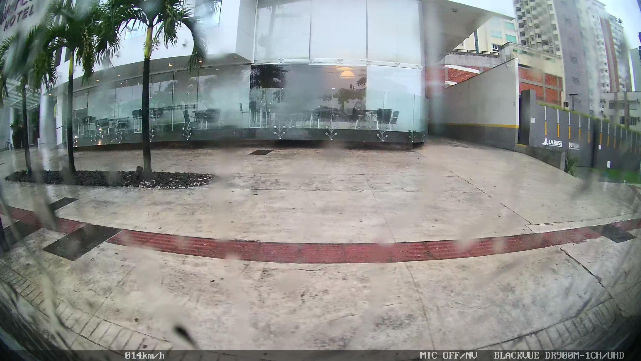 Street view near Gabi's Desk, Balneário Camboriú — © kaart5 (CC BY-SA · Mapillary)