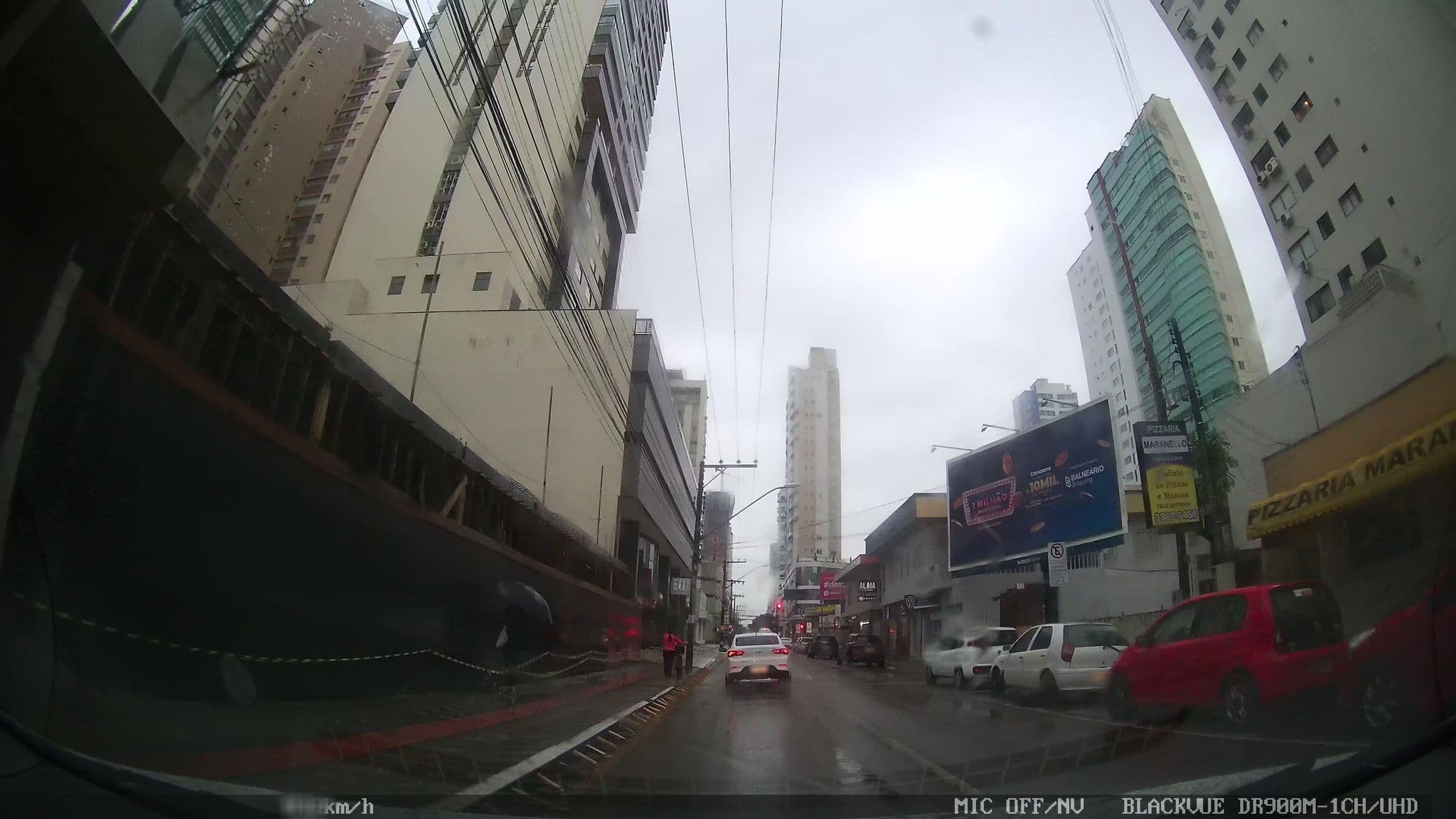 Street view near Costa Sul Beach Hotel, Balneário Camboriú — © kaart5 (CC BY-SA · Mapillary)
