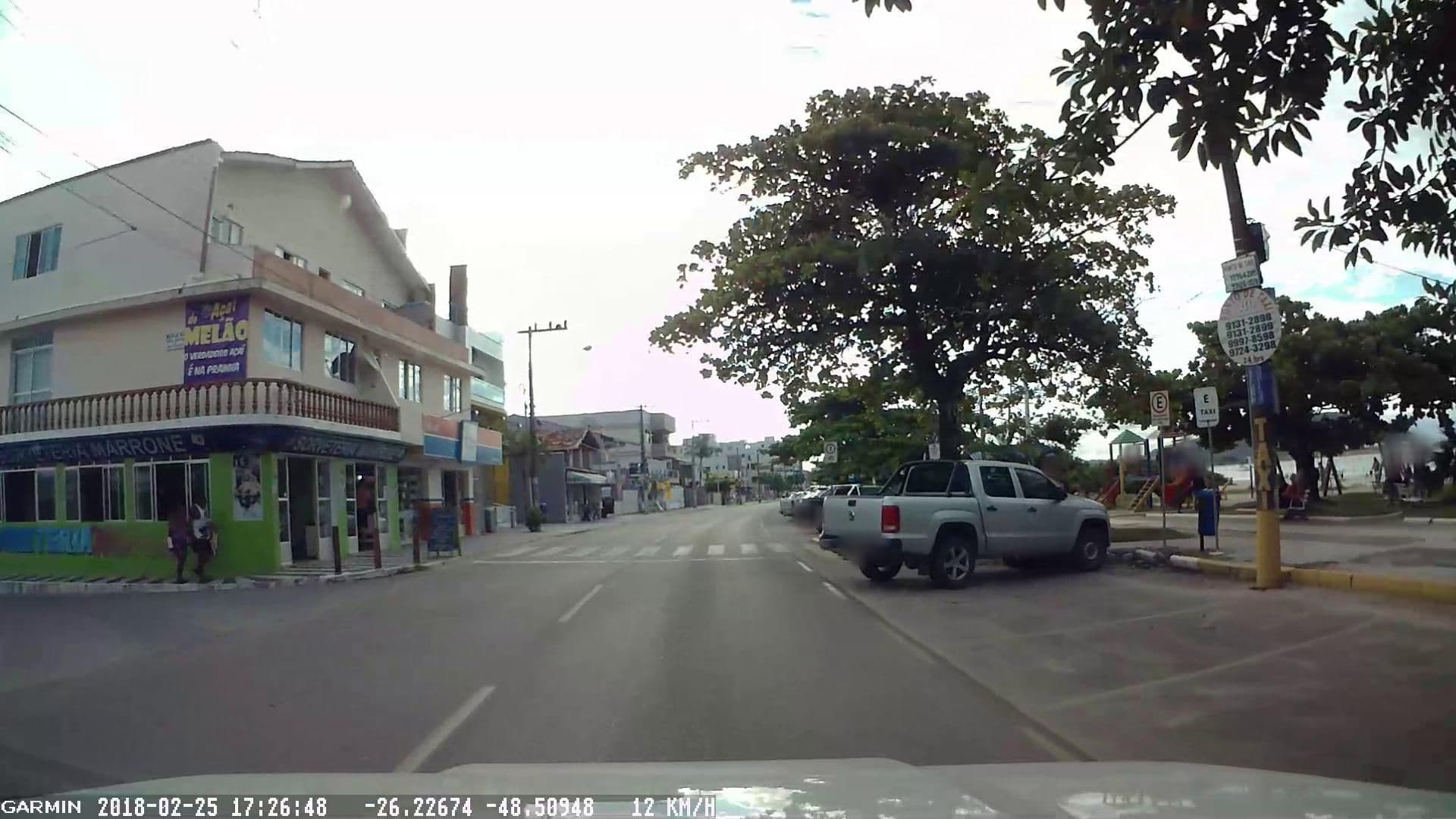 Street view near Pousada Miramar, São Francisco do Sul — © tomio (CC BY-SA · Mapillary)
