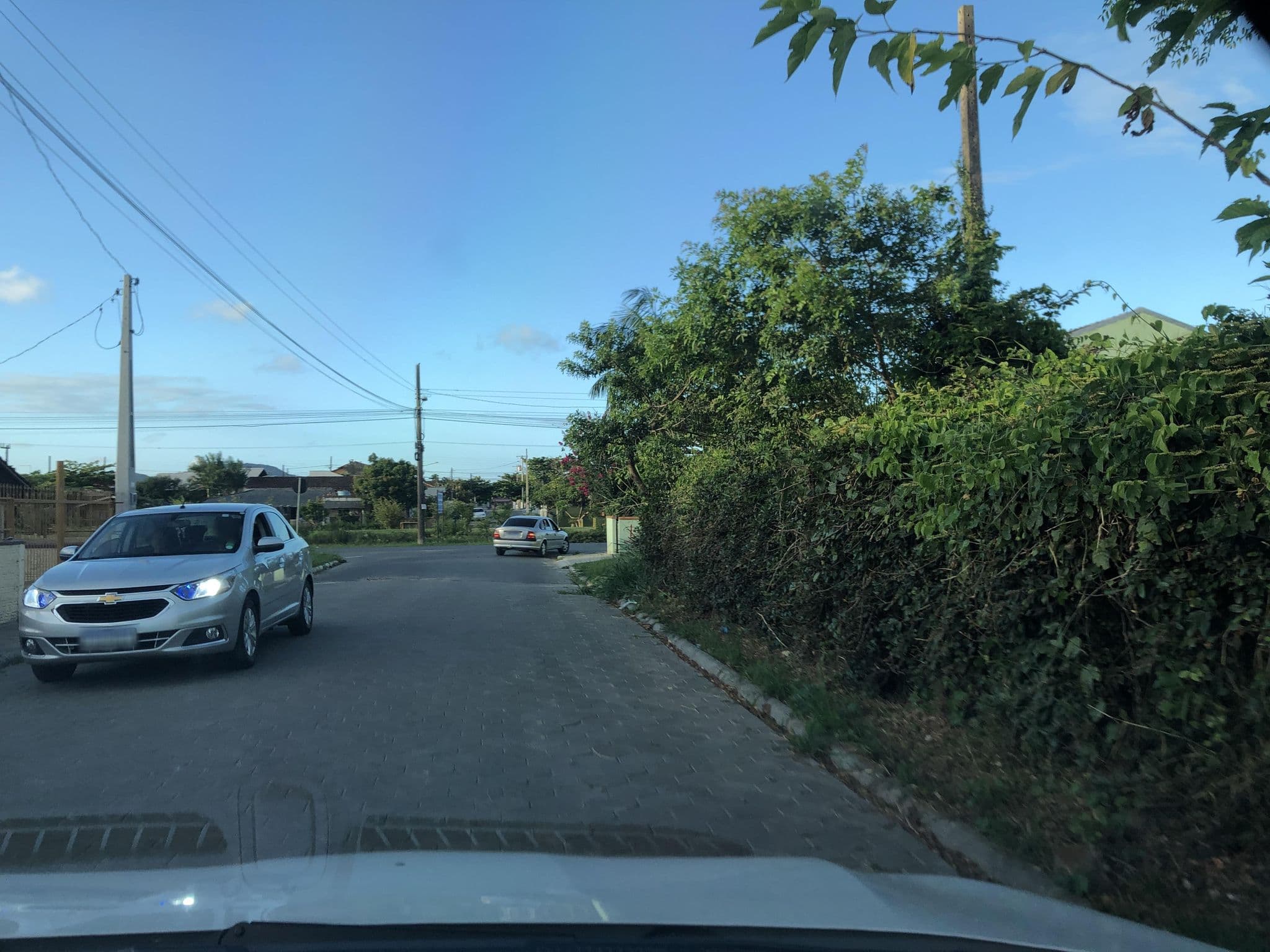 Street view near Canto da Vigia Pousada, São Francisco do Sul — © alantiagofelipe (CC BY-SA · Mapillary)