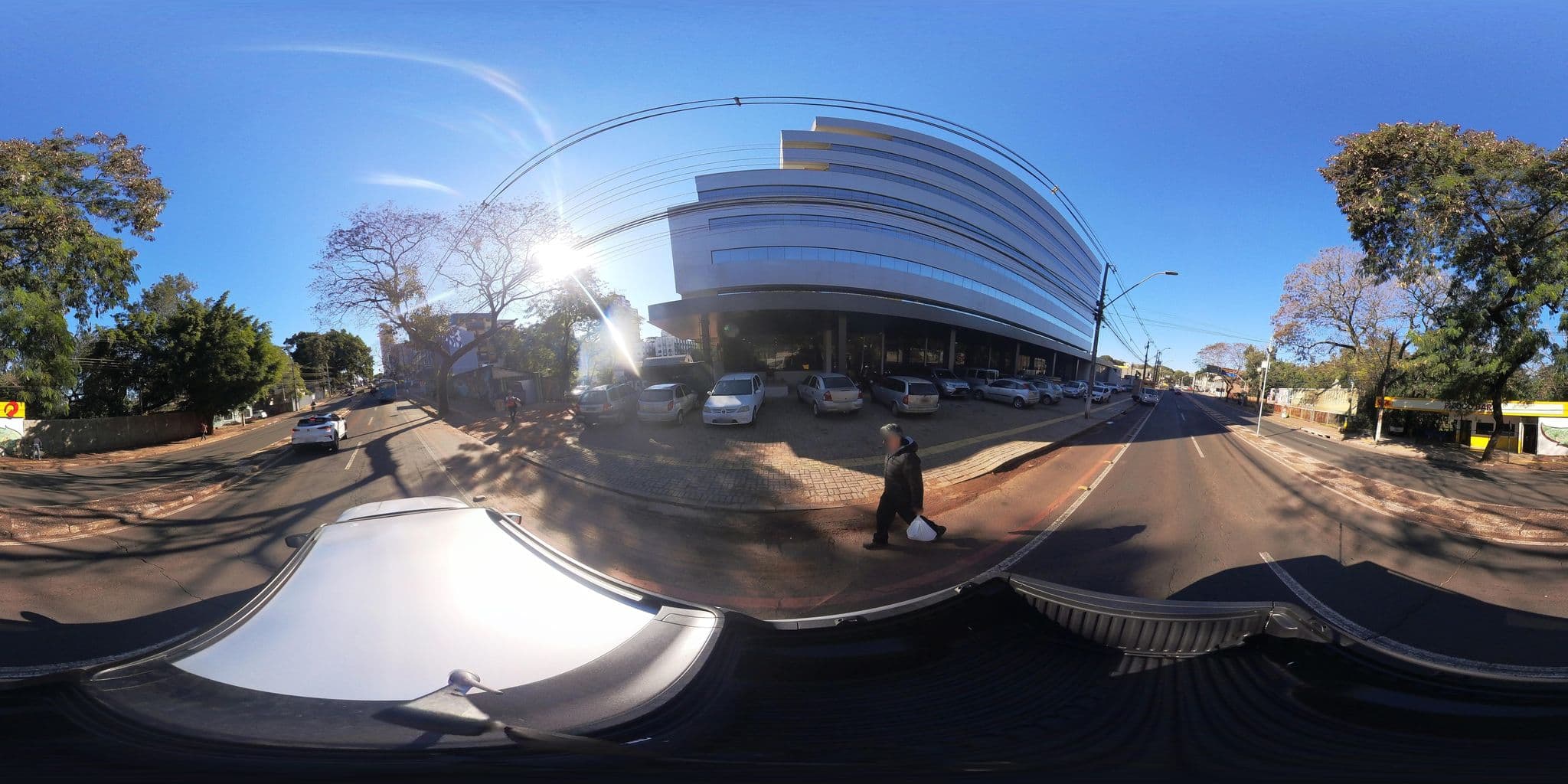 Street view near Hotel Lanville Athenee, Foz do Iguaçu — © nitterritorio (CC BY-SA · Mapillary)