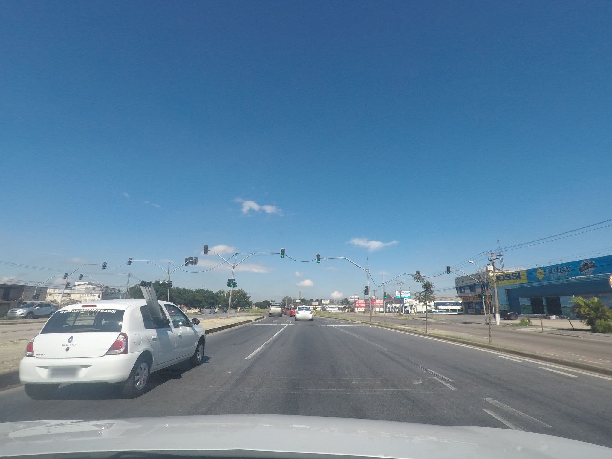 Street view near Cracco Park Hotel, São José dos Pinhais — © marciosampaio (CC BY-SA · Mapillary)