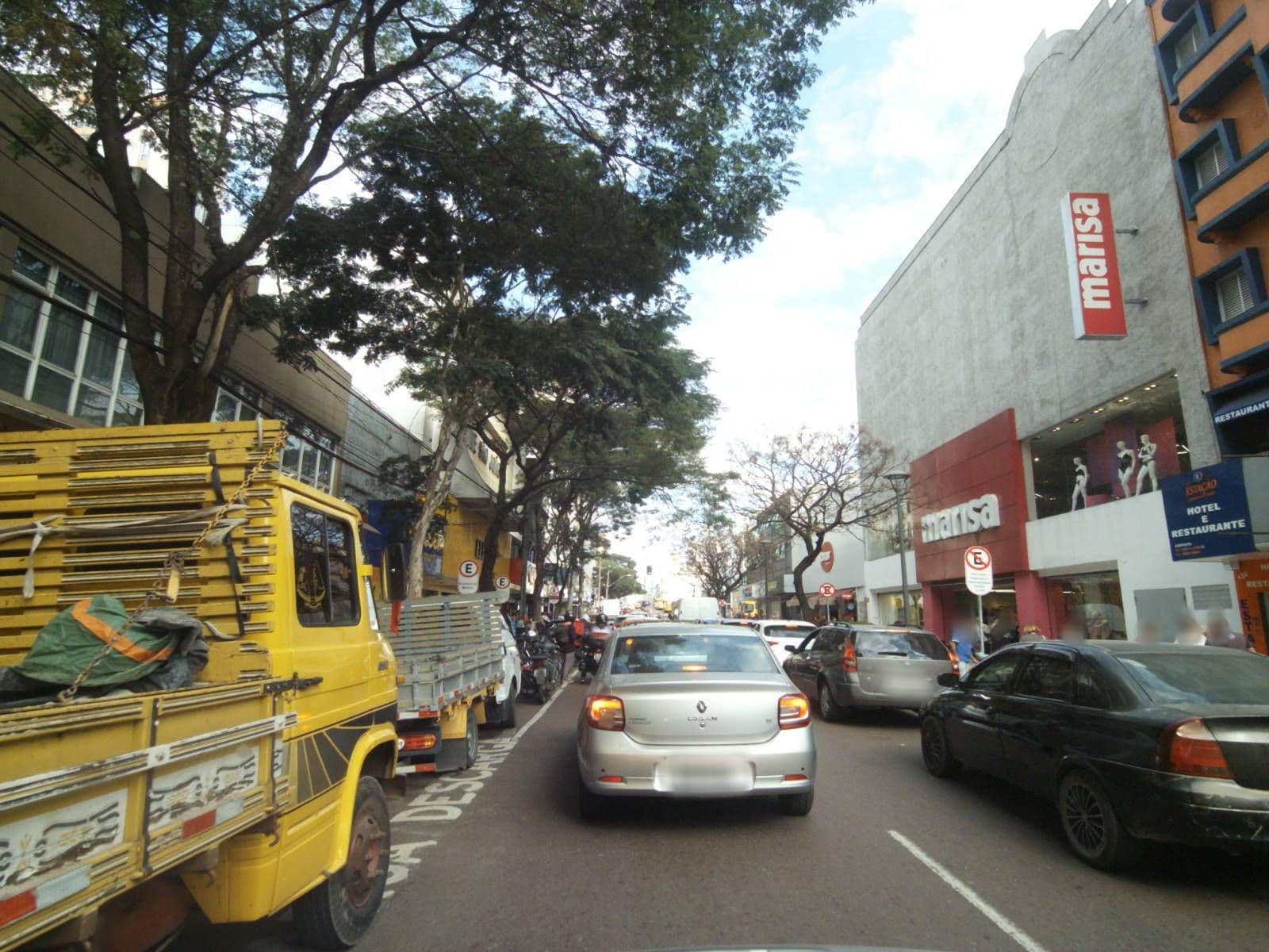 Street view near Estacao Palace Hotel, Curitiba — © projevias (CC BY-SA · Mapillary)