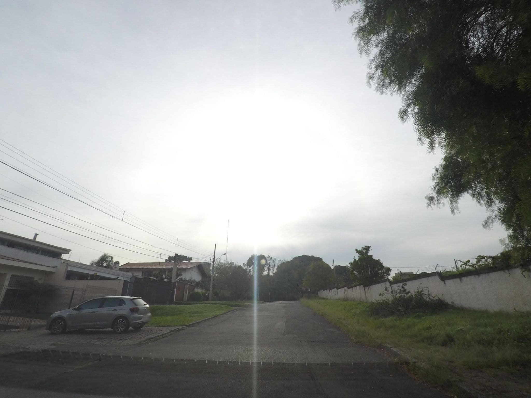 Street view near Pousada a Melania, Curitiba — © marciosampaio (CC BY-SA · Mapillary)