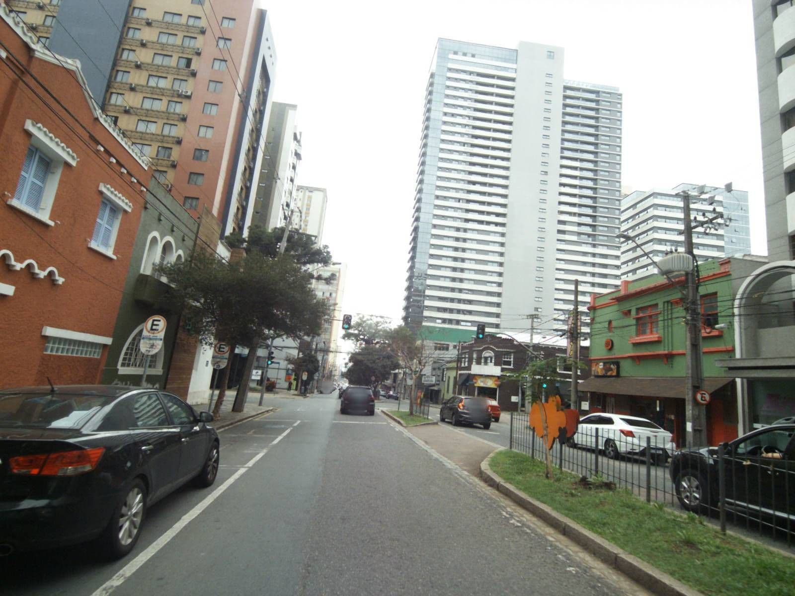 Street view near Slaviero Suites Curitiba Batel, Curitiba — © projevias (CC BY-SA · Mapillary)