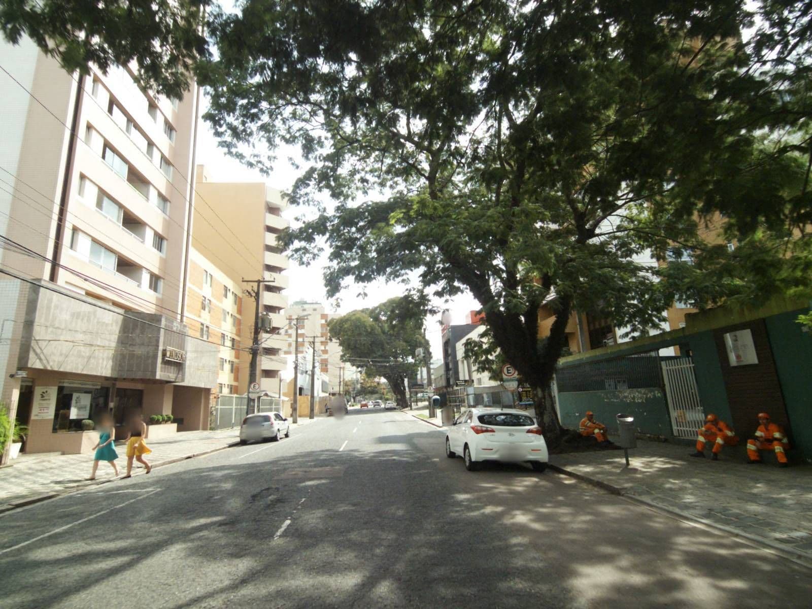 Street view near Astron Flat Curitiba, Curitiba — © projevias (CC BY-SA · Mapillary)