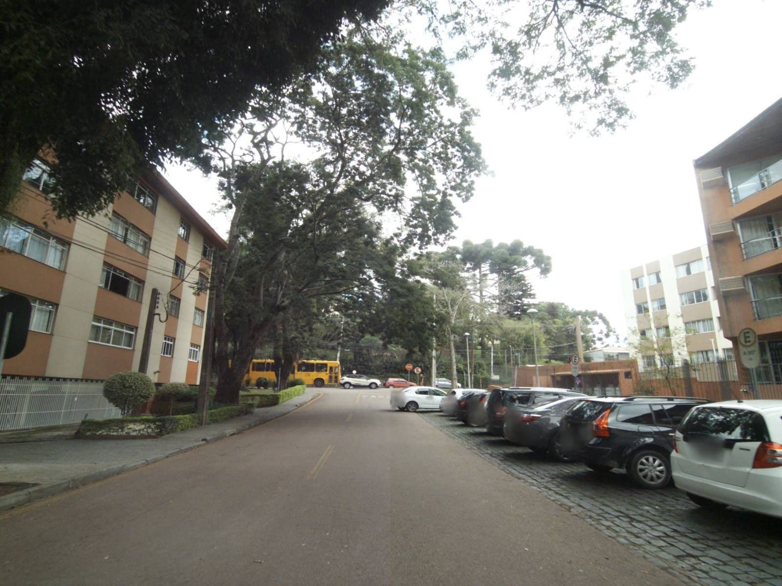 Street view near Flat Versailles, Curitiba — © projevias (CC BY-SA · Mapillary)
