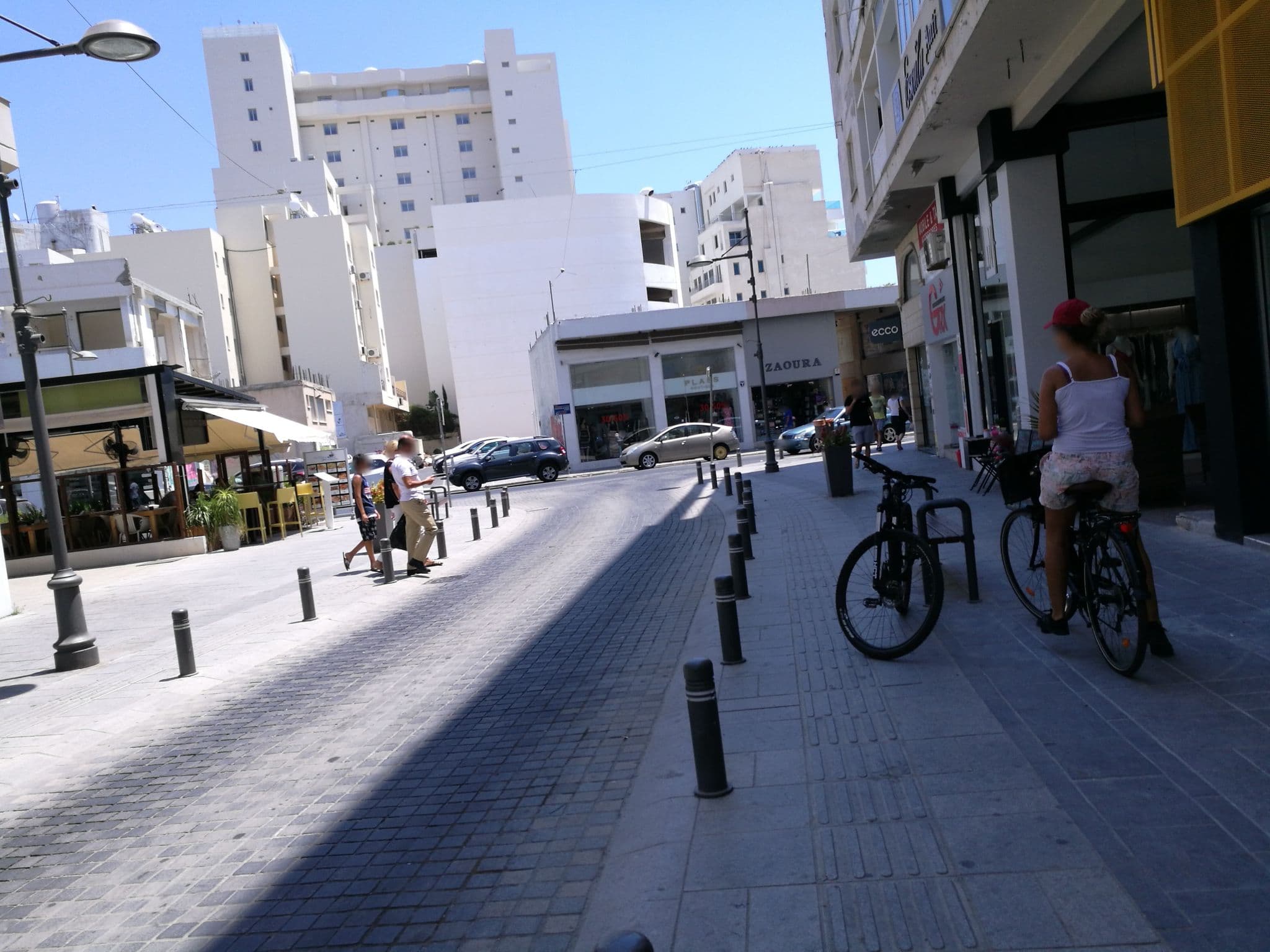 Street view near Atrium Zenon, Larnaca — © rsandu (CC BY-SA · Mapillary)