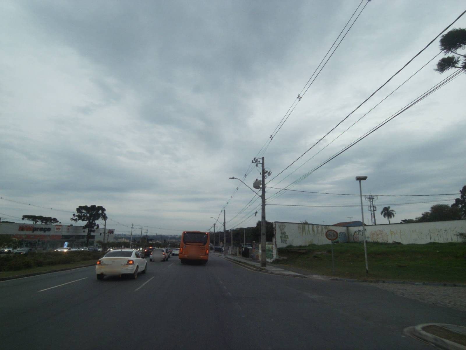 Street view near Motel Le Ton, São José dos Pinhais — © projevias (CC BY-SA · Mapillary)