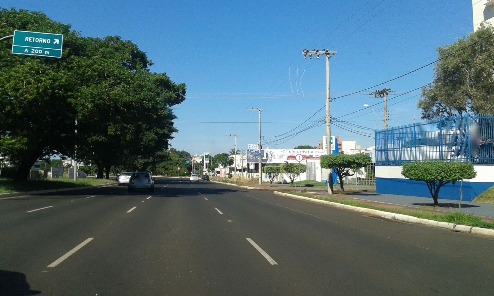 Street view near Estacionamento Comfort, Uberlândia — © marcos_medeiros (CC BY-SA · Mapillary)