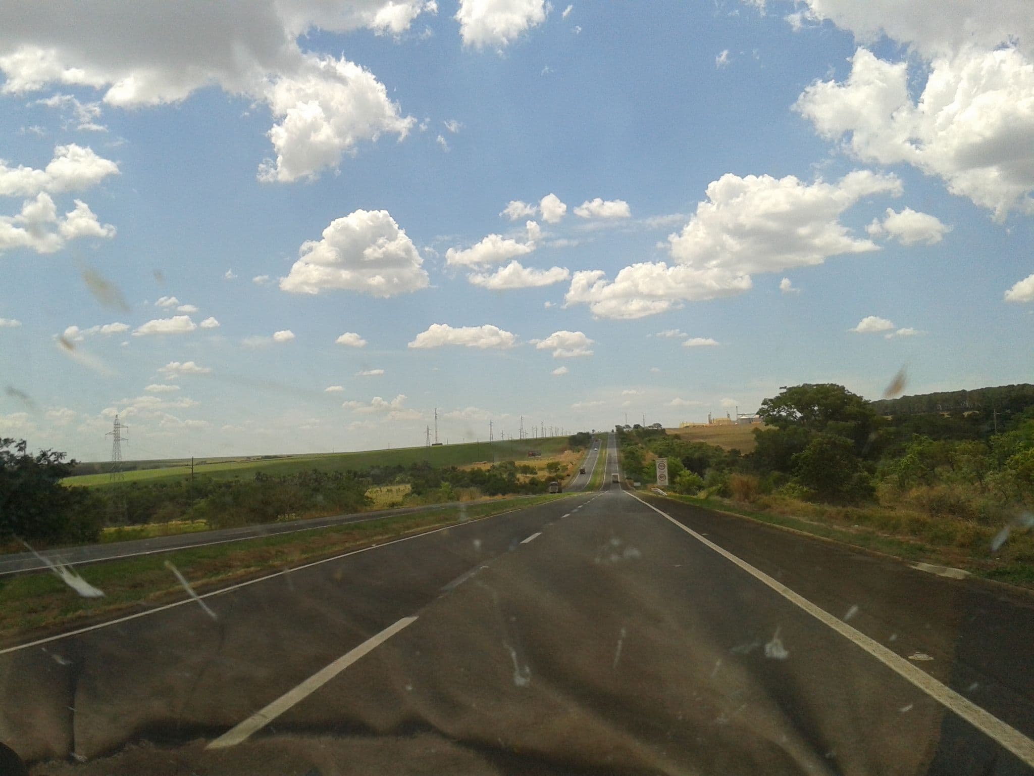 Street view near Shelton Inn Hotel, Uberlândia — © marcos_medeiros (CC BY-SA · Mapillary)