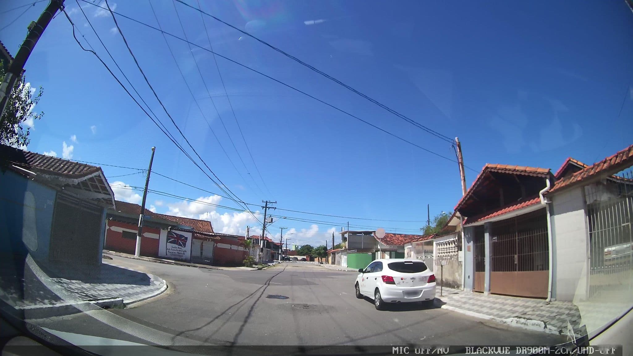 Street view near Casa da familia da Lalai, Praia Grande — © marciosampaio (CC BY-SA · Mapillary)
