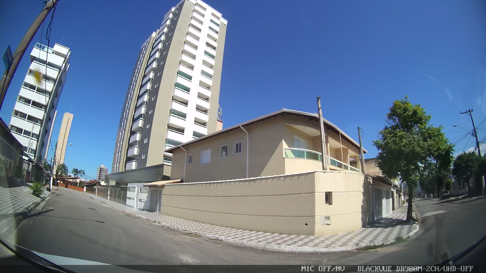 Street view near Pousada Litoral Sul, Praia Grande — © marciosampaio (CC BY-SA · Mapillary)