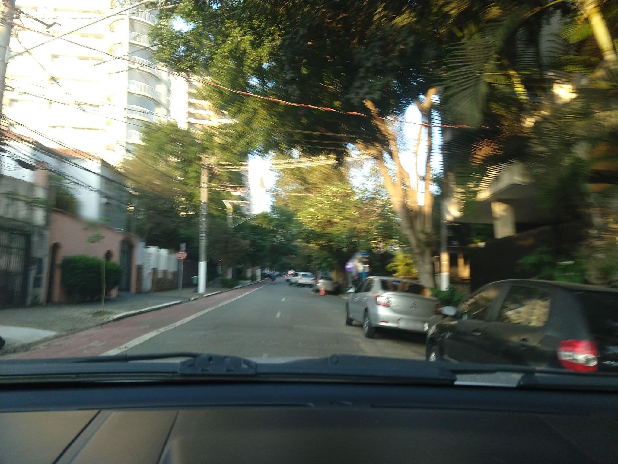 Street view near hotel Davila, Vila Mariana — © AndaSampa (CC BY-SA · Mapillary)
