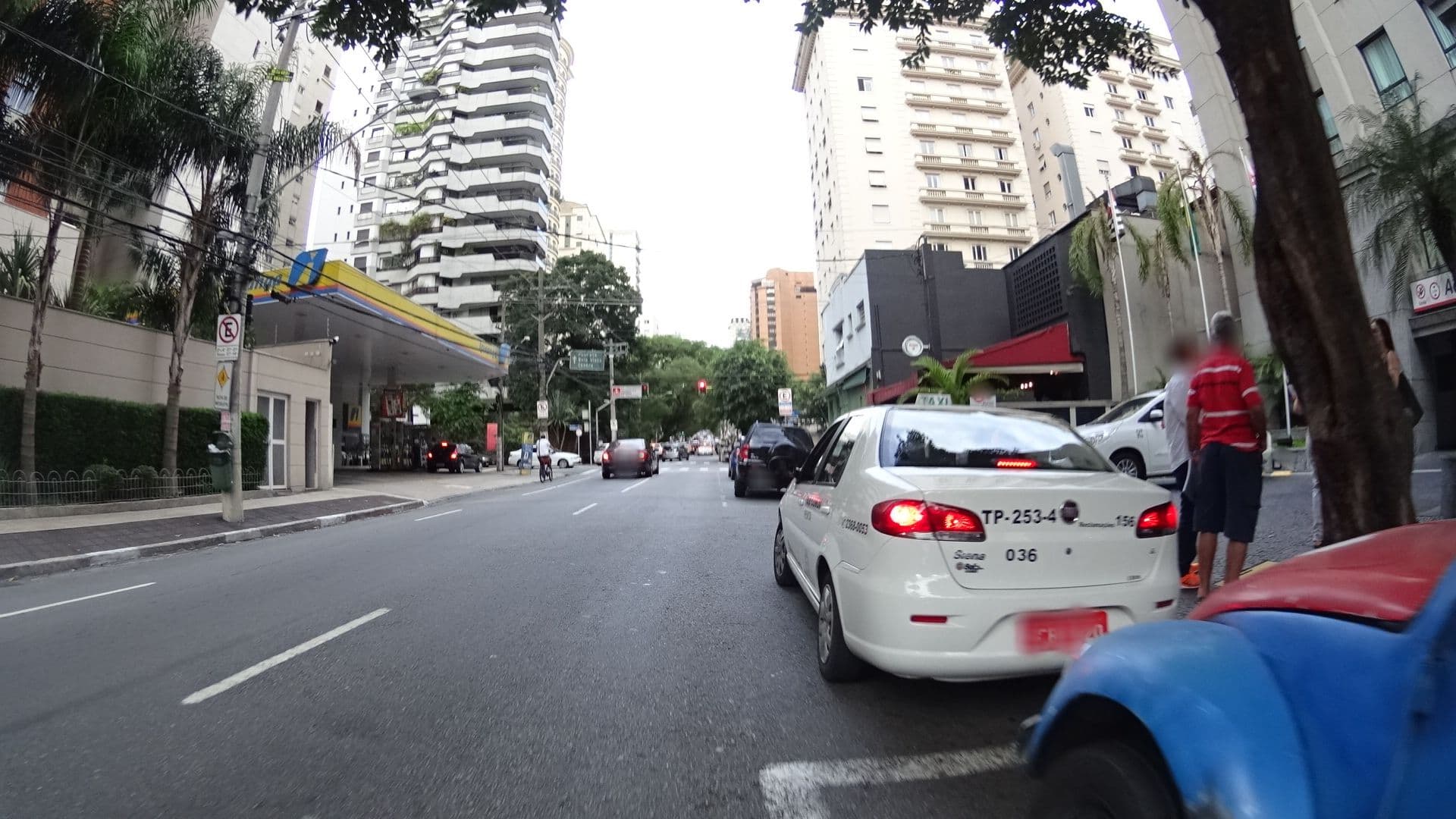 Street view near Slaviero Executive Jardins, Jardim Paulista — © tiagofassoni (CC BY-SA · Mapillary)