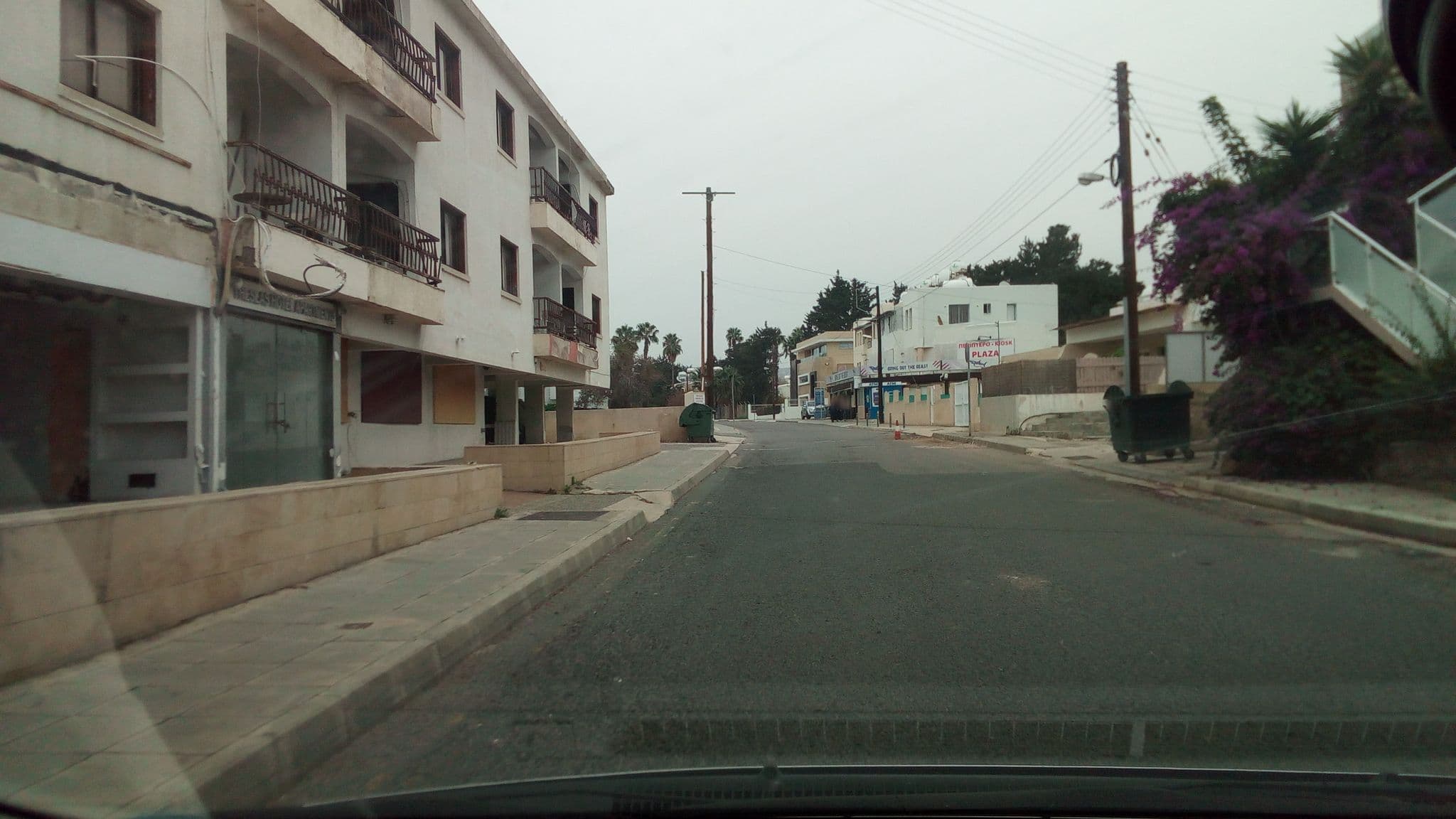 Street view near Valentinos court, Paphos — © stpkyriakou (CC BY-SA · Mapillary)
