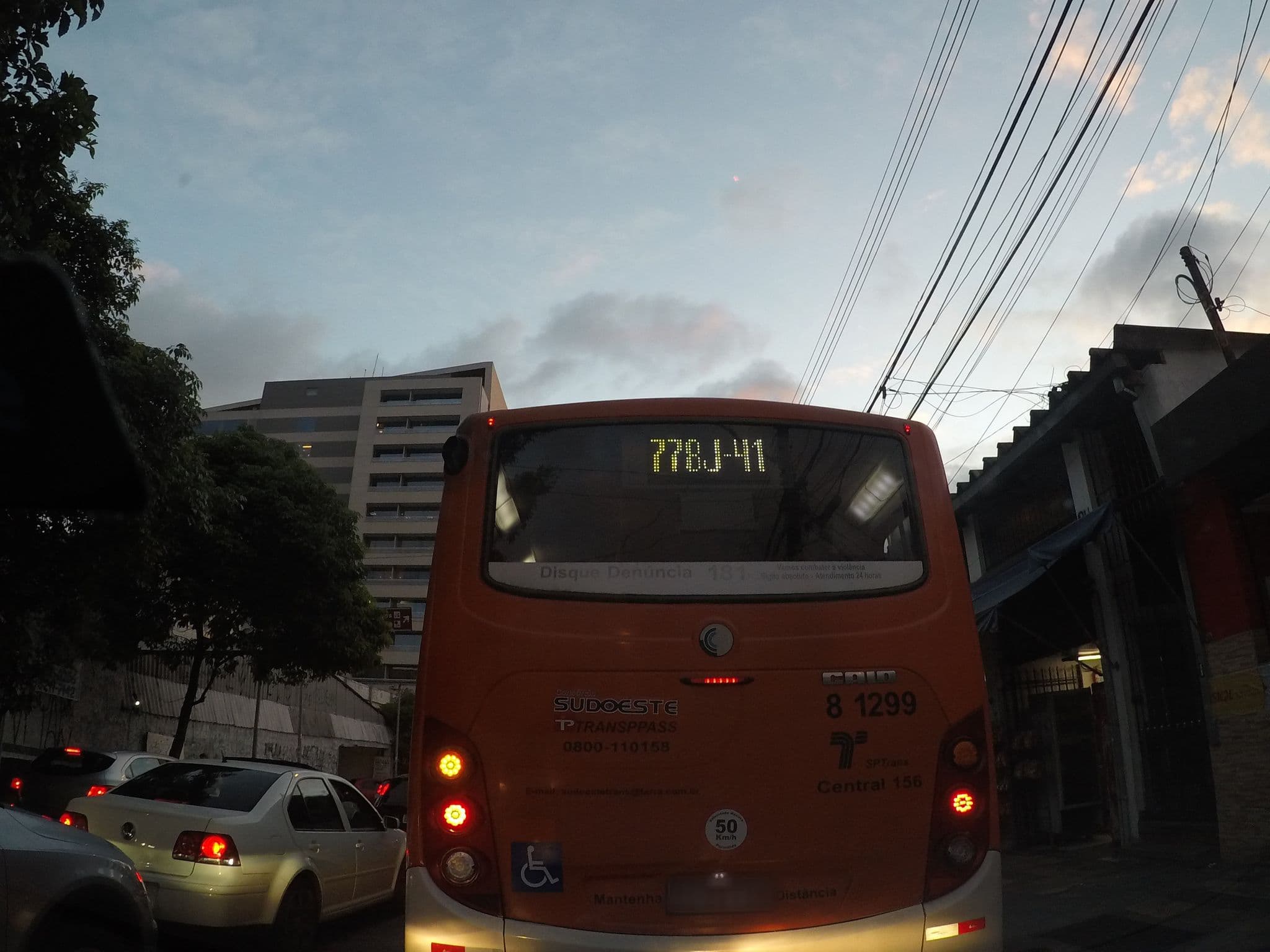 Street view near Hey Hostel, Pinheiros — © marciosampaio (CC BY-SA · Mapillary)