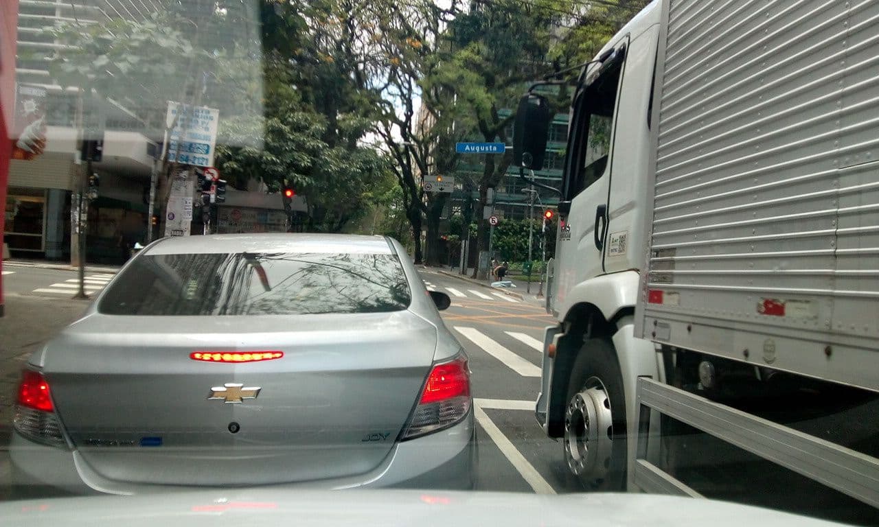 Street view near Apê Smart Studios, Consolação — © thierrytelenav (CC BY-SA · Mapillary)