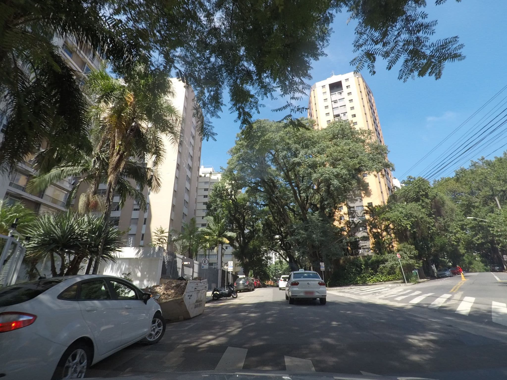 Street view near Olah Hostel Paulista (Av. Paulista), Bela Vista — © marciosampaio (CC BY-SA · Mapillary)