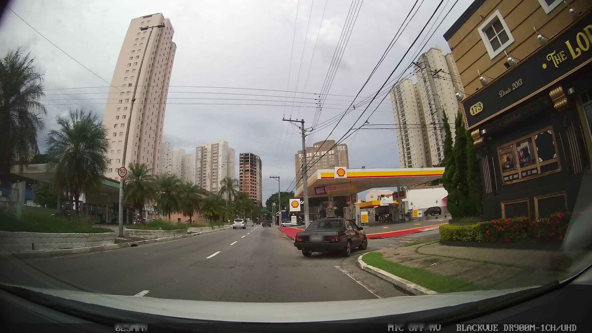 Street view near Hostel 33, Guarulhos — © kaart_4 (CC BY-SA · Mapillary)