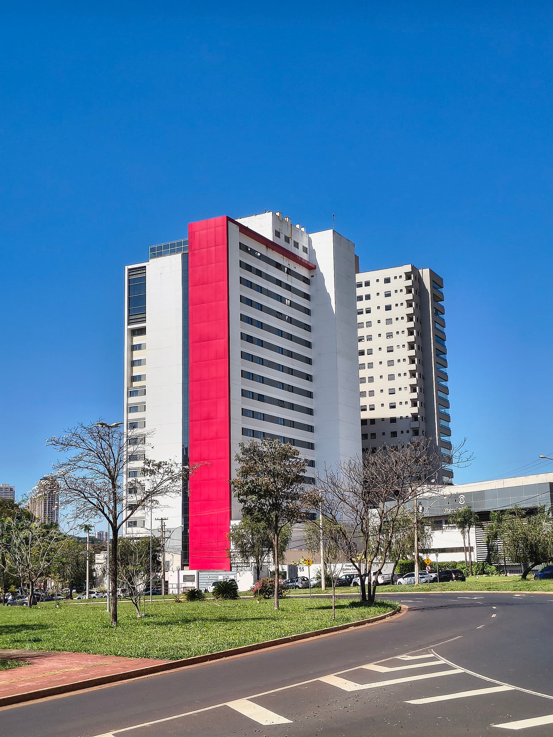 Tryp By Wyndham Ribeirão Preto (via Wikimedia Commons, CC BY-SA 4.0)
