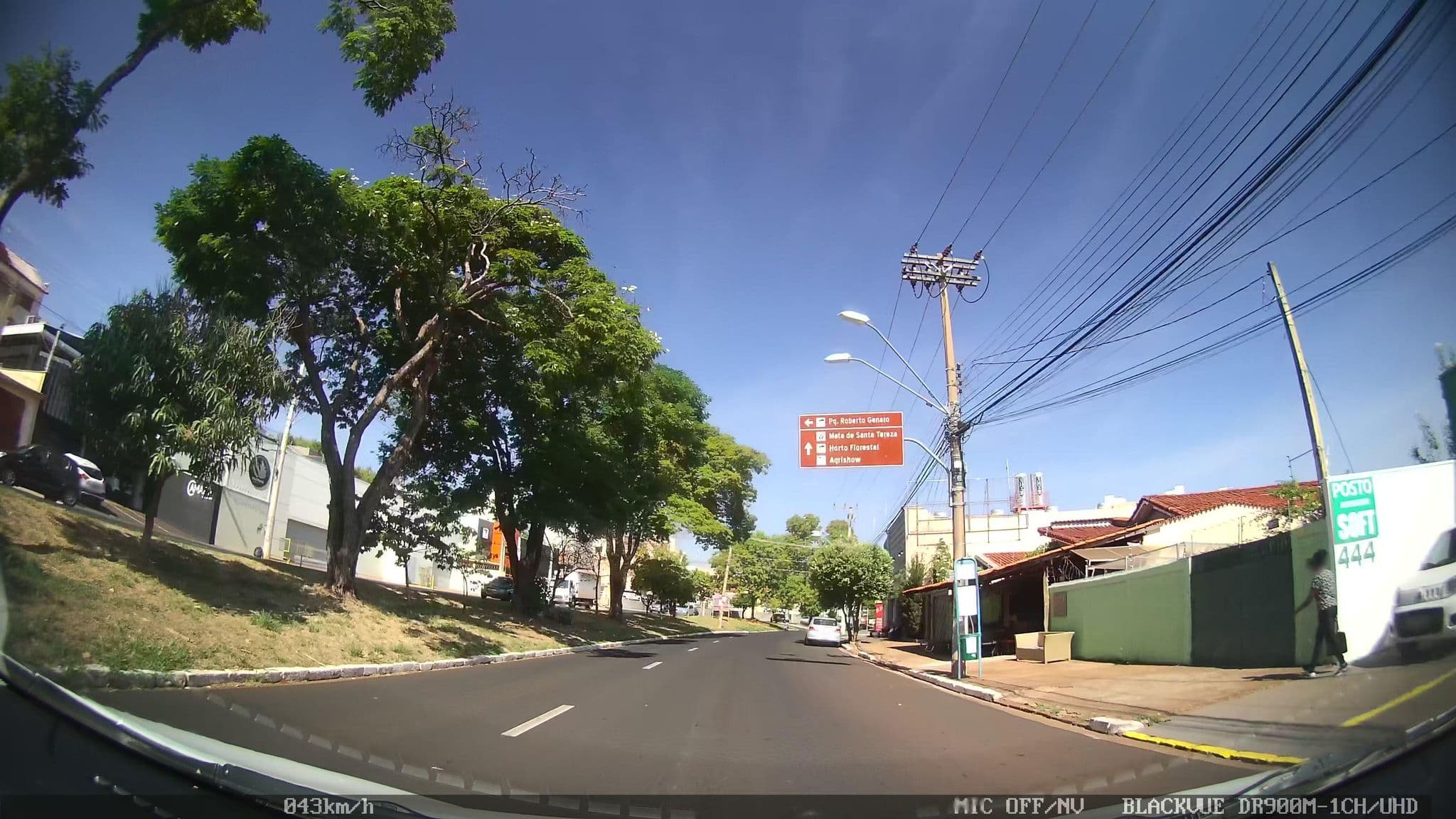 Street view near Hotel Portucali, Ribeirão Preto — © kaart5 (CC BY-SA · Mapillary)