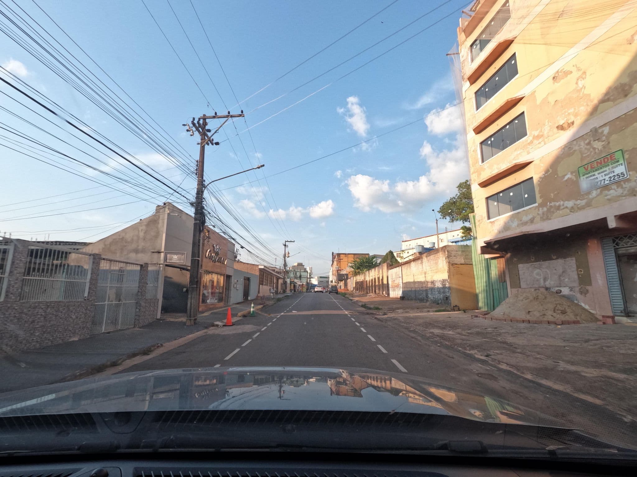 Street view near Hotel Guapore, Porto Velho — © mori_brasil (CC BY-SA · Mapillary)