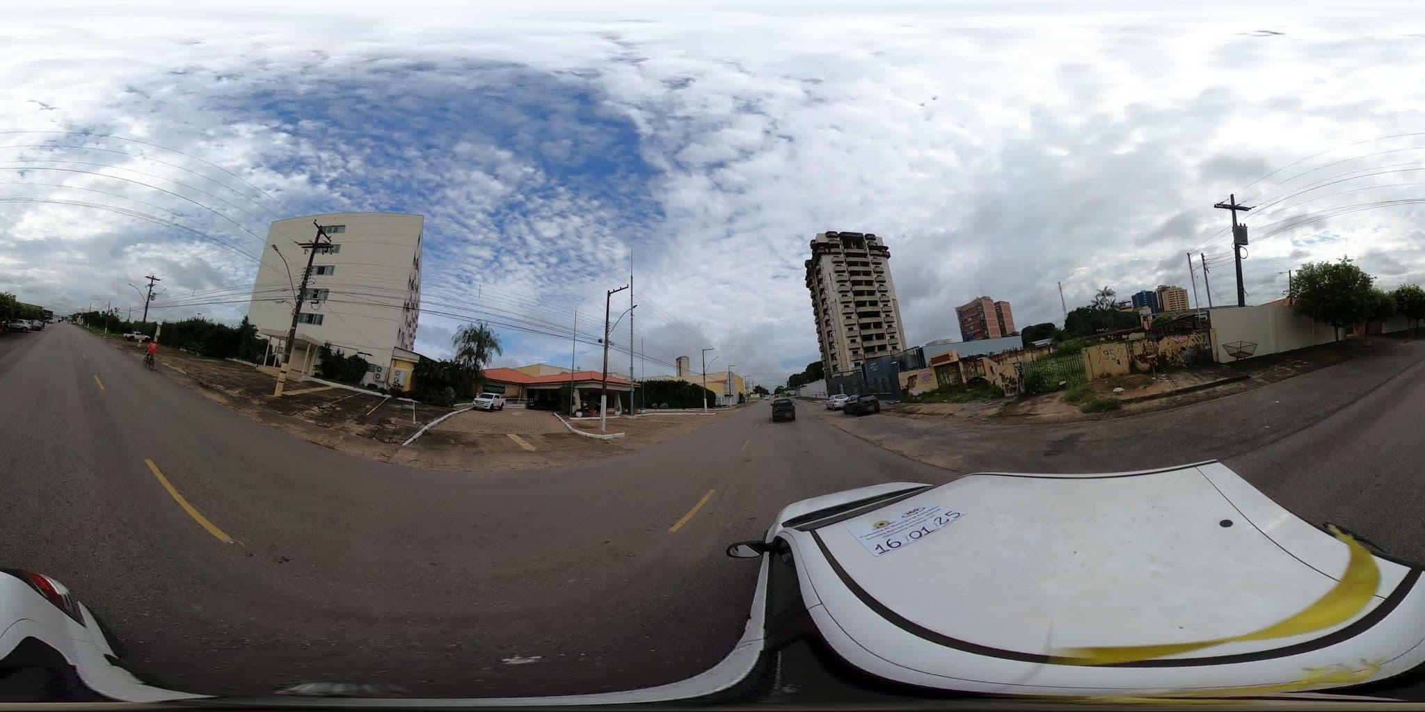 Street view near Aquarius Selva Hotel, Porto Velho — © jaderbavaresco (CC BY-SA · Mapillary)