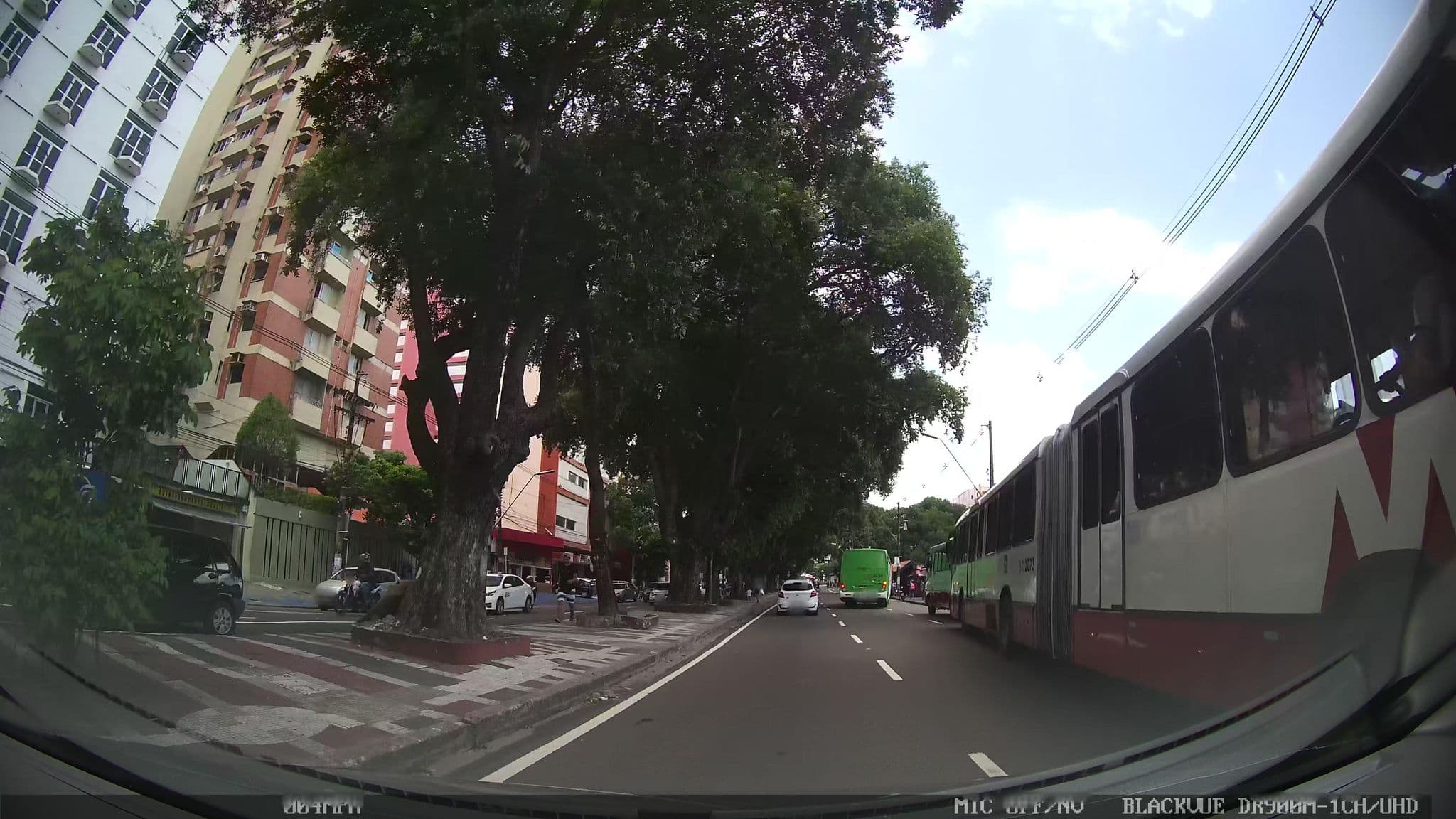 Street view near Hotel Brasil, Manaus — © kaart_1 (CC BY-SA · Mapillary)