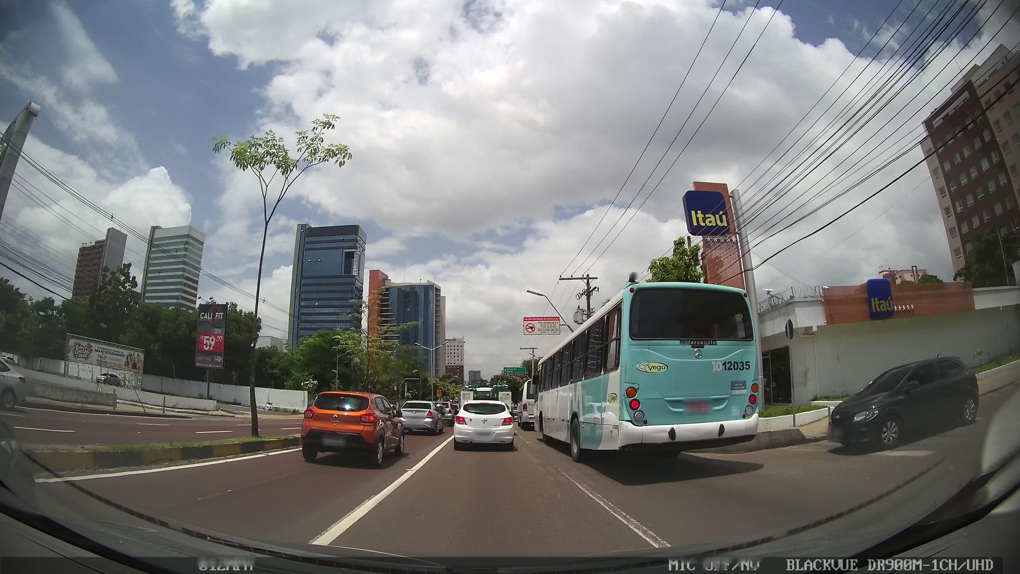 Street view near Boa Vida Jungle Resort, Manaus — © kaart_1 (CC BY-SA · Mapillary)