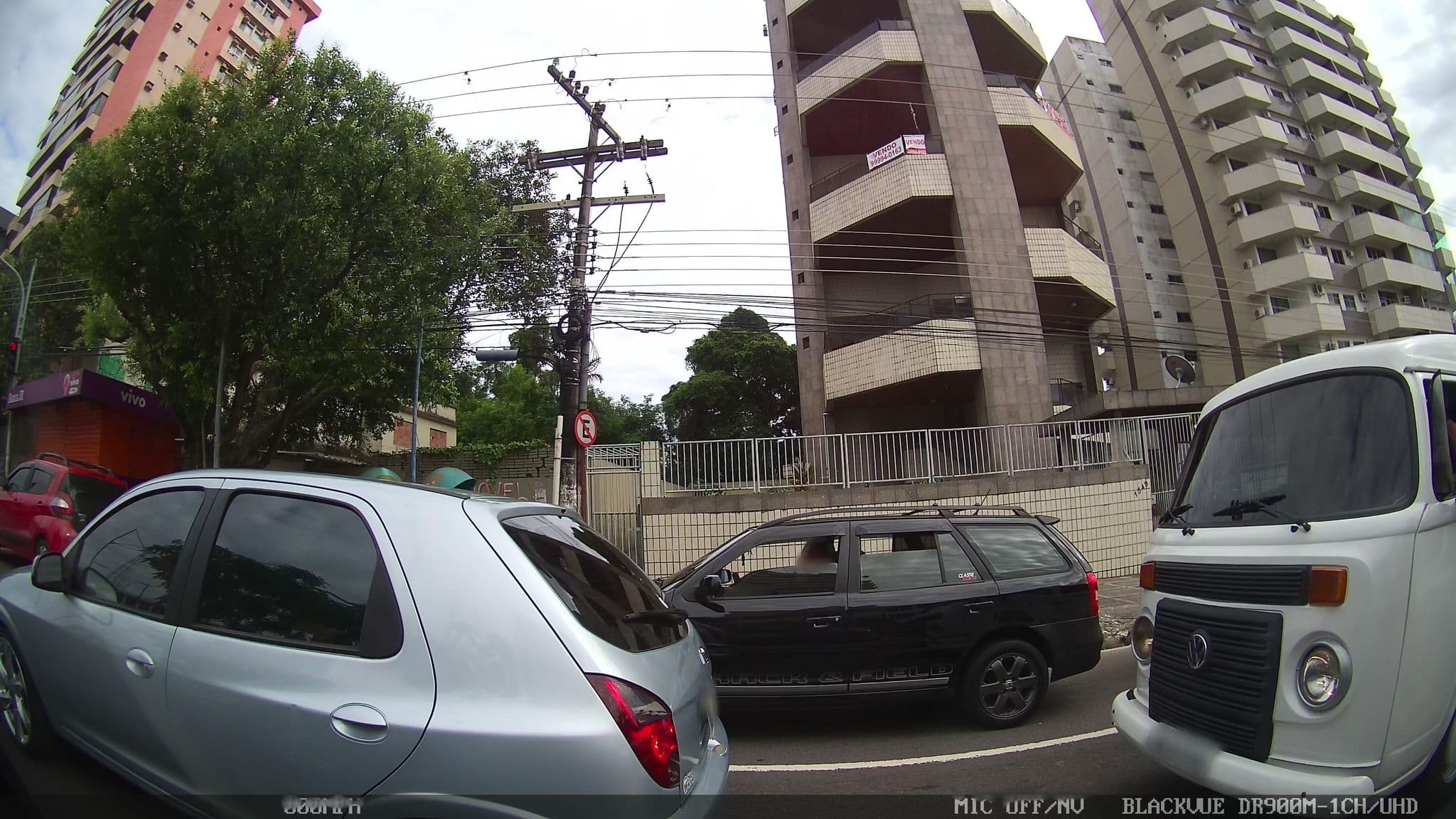 Street view near Hotel Tiwa, Manaus — © kaart_1 (CC BY-SA · Mapillary)