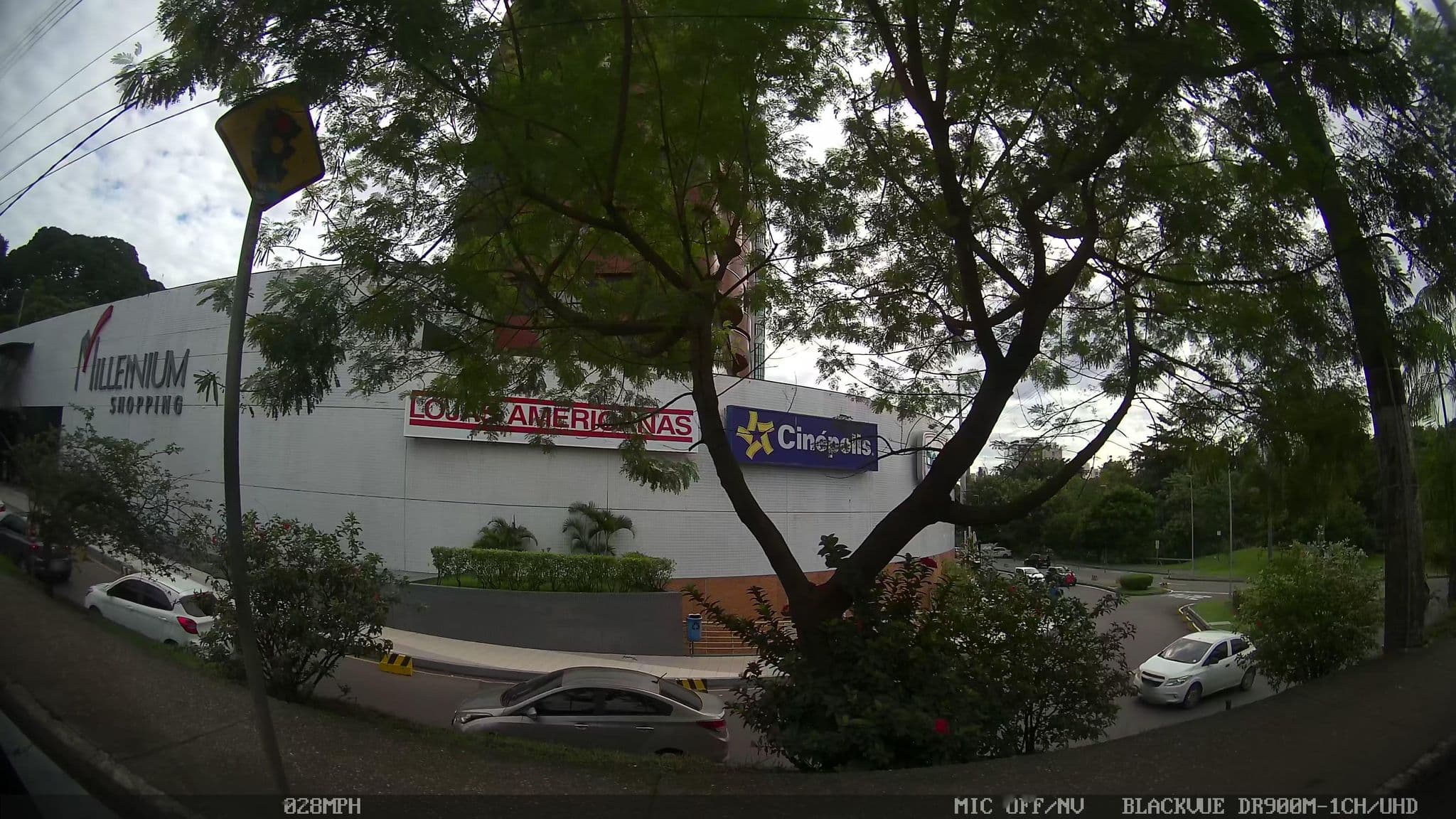 Street view near Piscina, Manaus — © kaart_1 (CC BY-SA · Mapillary)