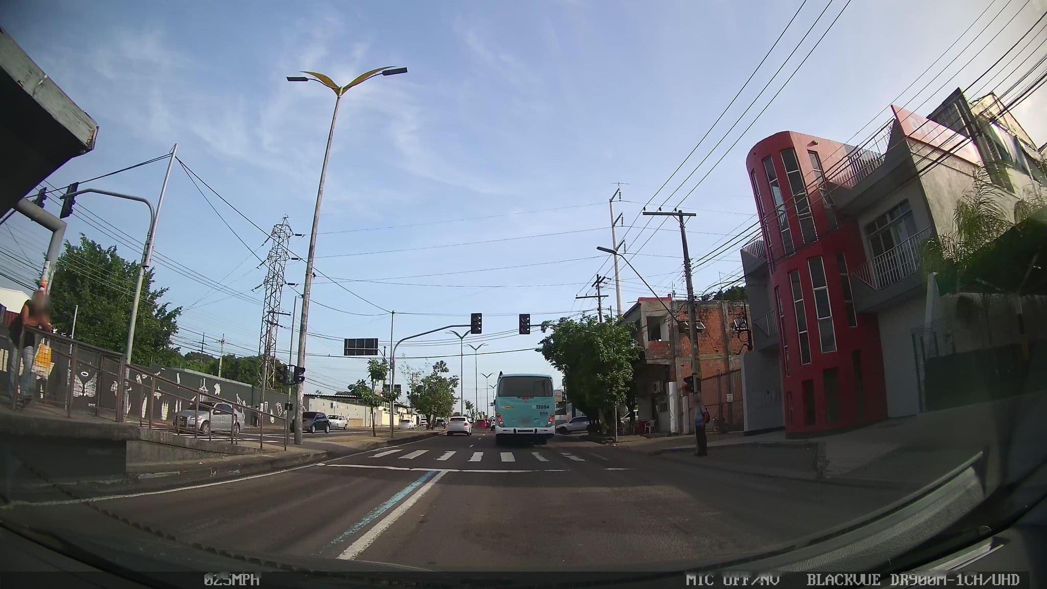 Street view near Hotel Danutts, Manaus — © kaart_1 (CC BY-SA · Mapillary)