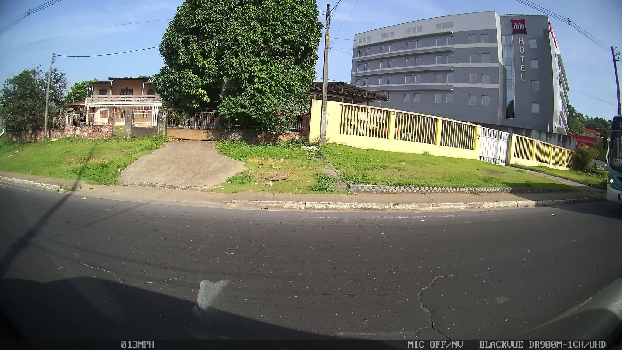 Street view near Ibis Hotel Aeroporto, Manaus — © kaart_1 (CC BY-SA · Mapillary)