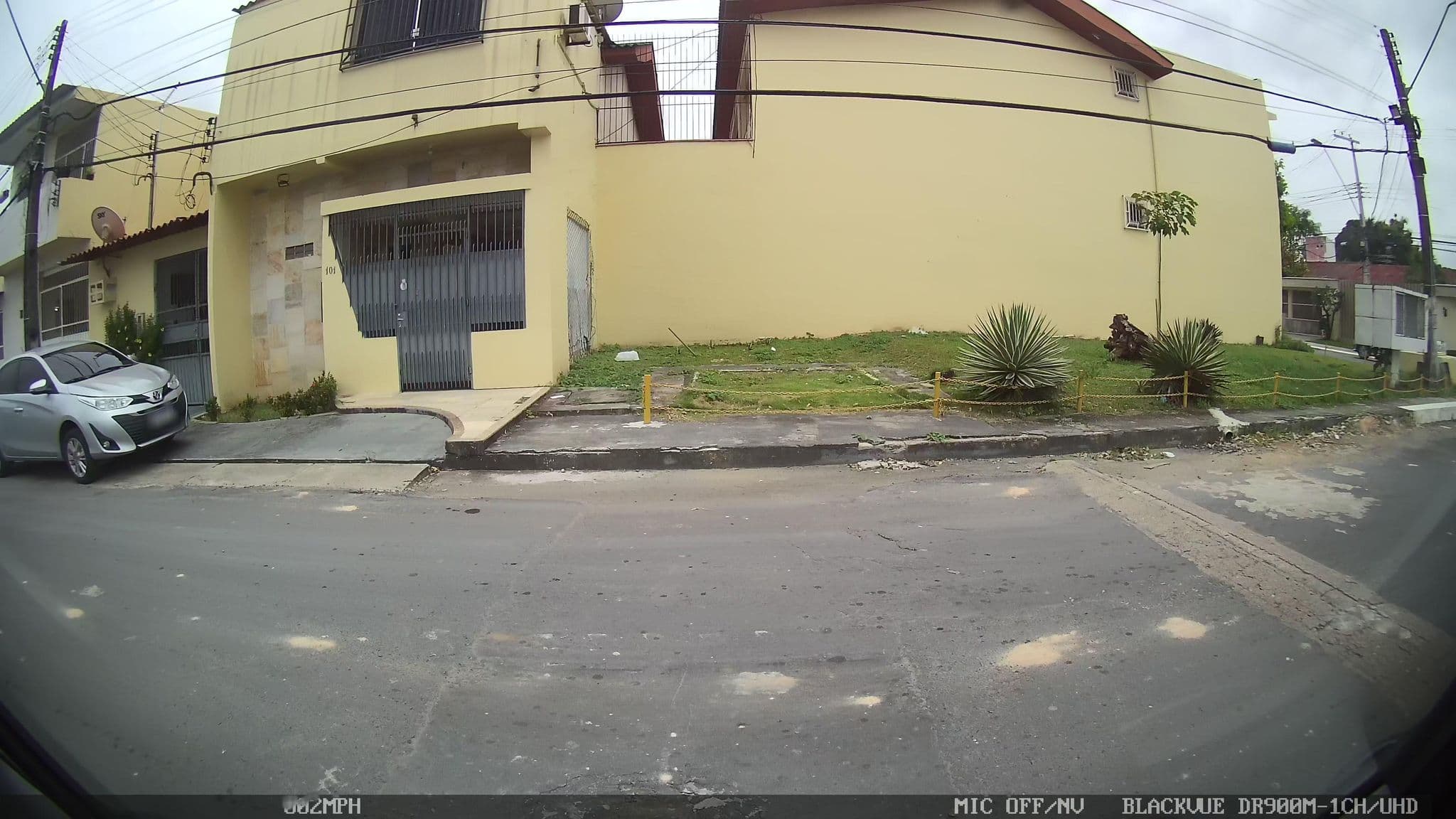 Street view near Amazon Eco Lodge, Manaus — © kaart_1 (CC BY-SA · Mapillary)