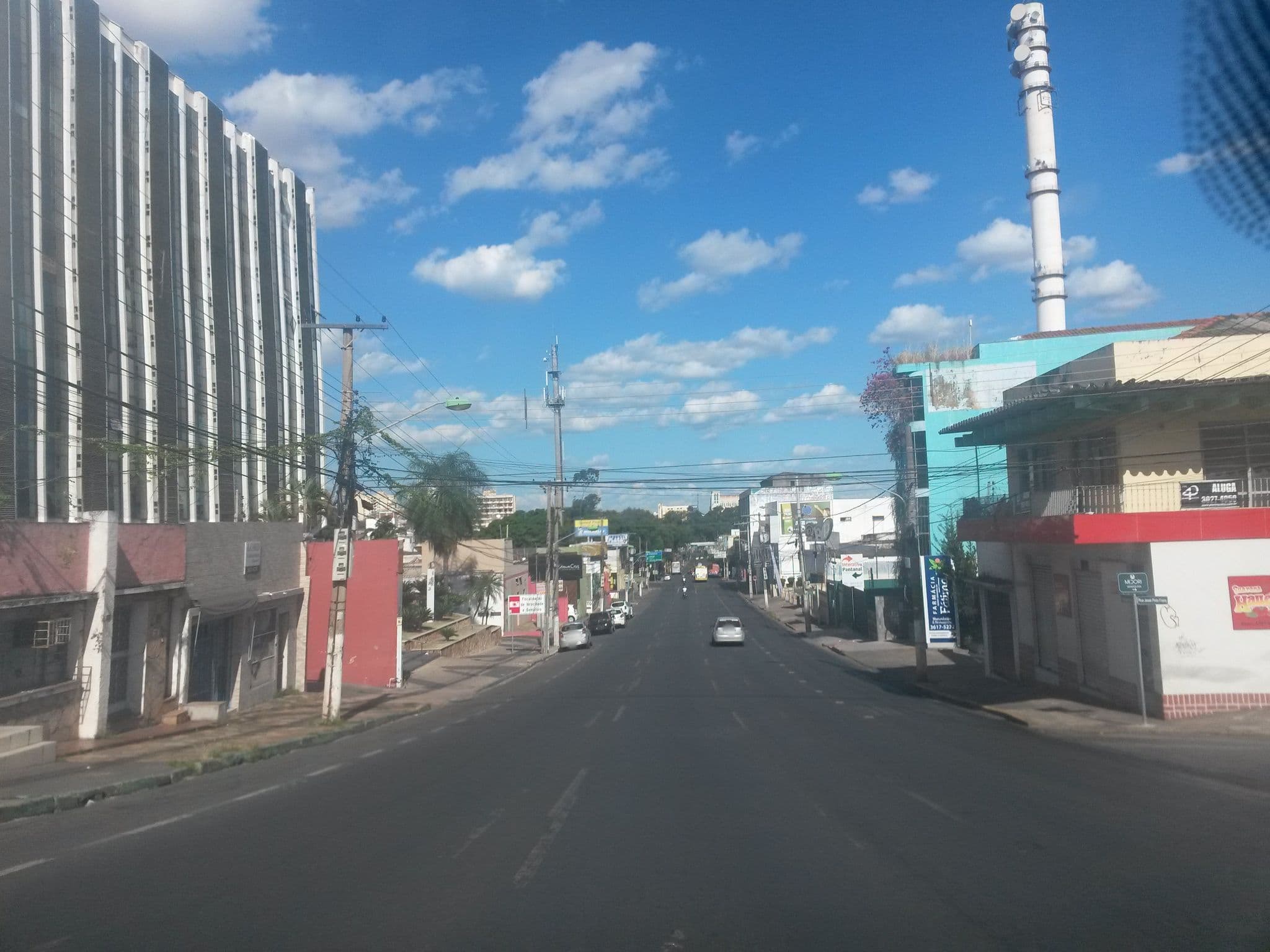Street view near Albergue Portal Do Pantanal, Cuiabá — © thiagoeriksson (CC BY-SA · Mapillary)