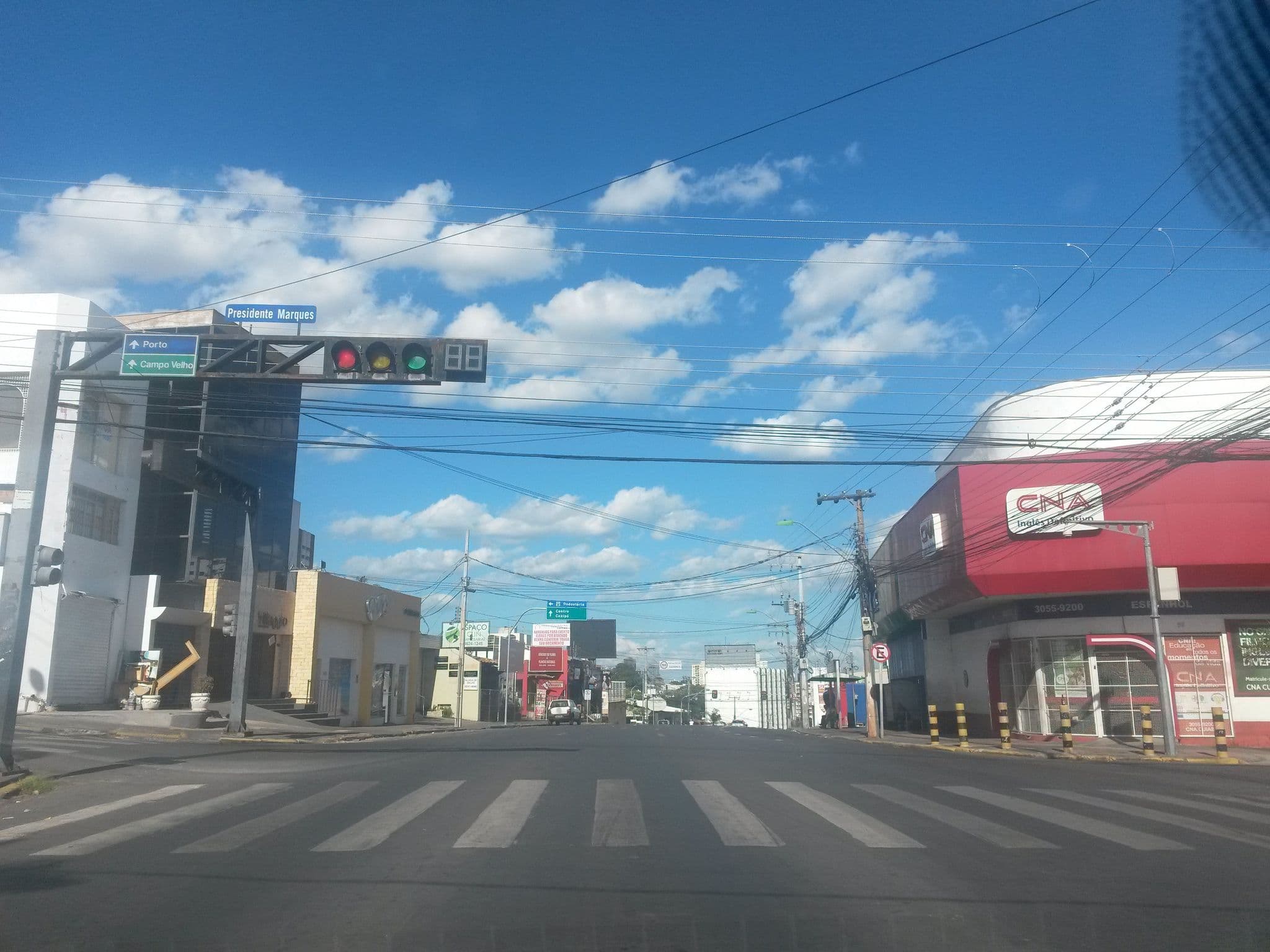 Street view near Piscina, Cuiabá — © thiagoeriksson (CC BY-SA · Mapillary)