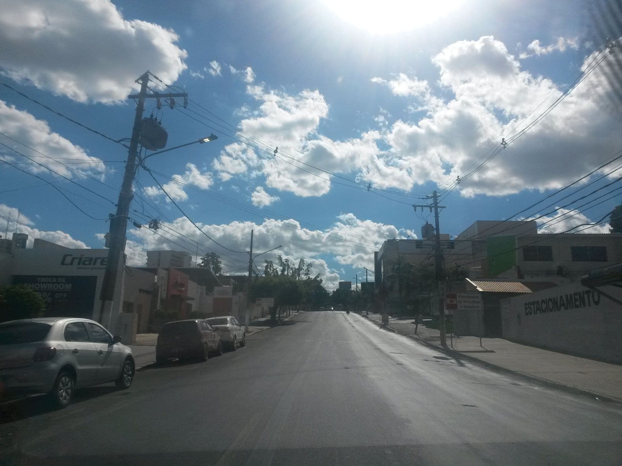 Street view near Amazon Plaza Hotel, Cuiabá — © thiagoeriksson (CC BY-SA · Mapillary)
