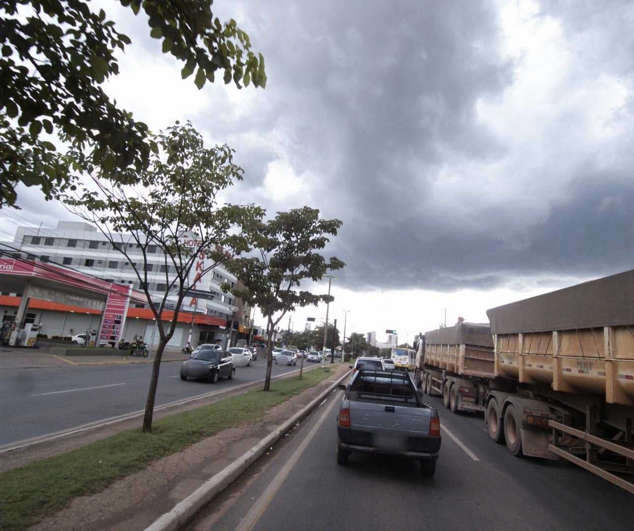 Street view near Hotel Casa Grande, Cuiabá — © projevias (CC BY-SA · Mapillary)