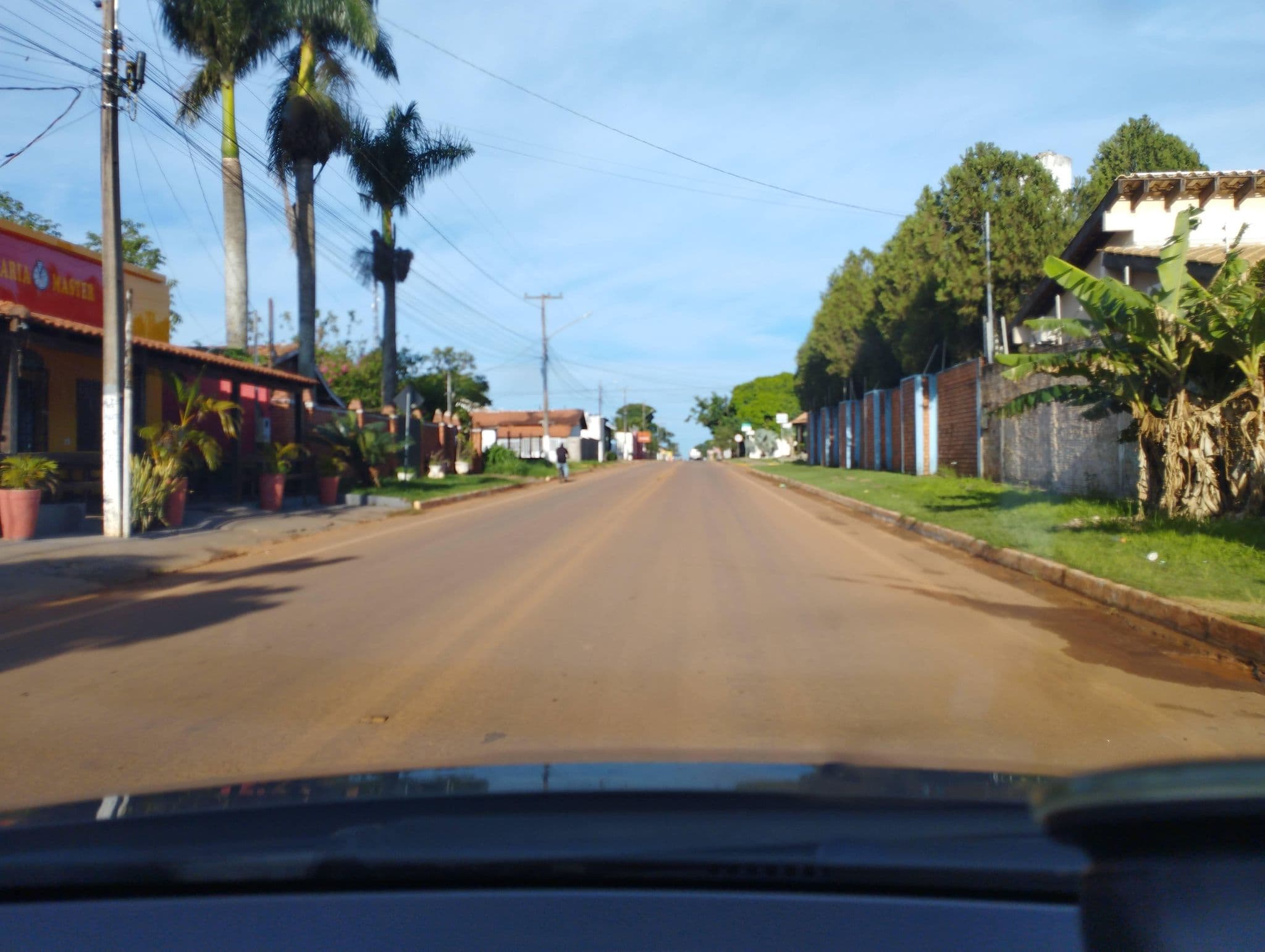 Street view near Pousada Certa Express, Chapada dos Guimarães — © klaime (CC BY-SA · Mapillary)